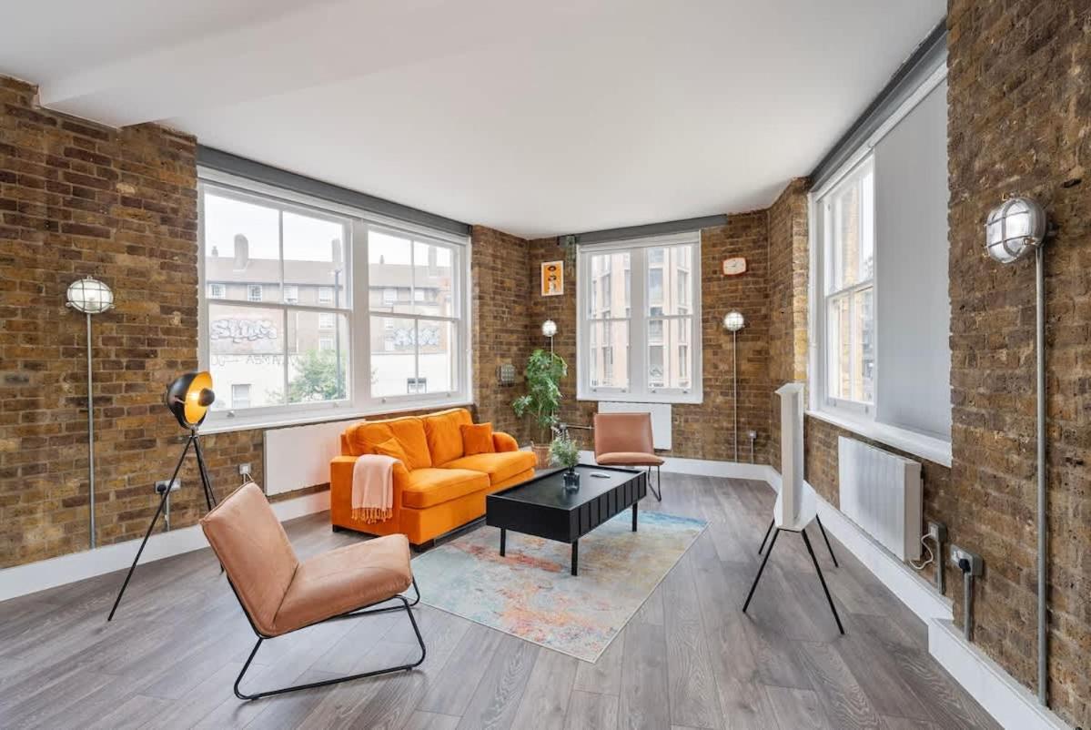 Holiday home New & Spacious In Old St