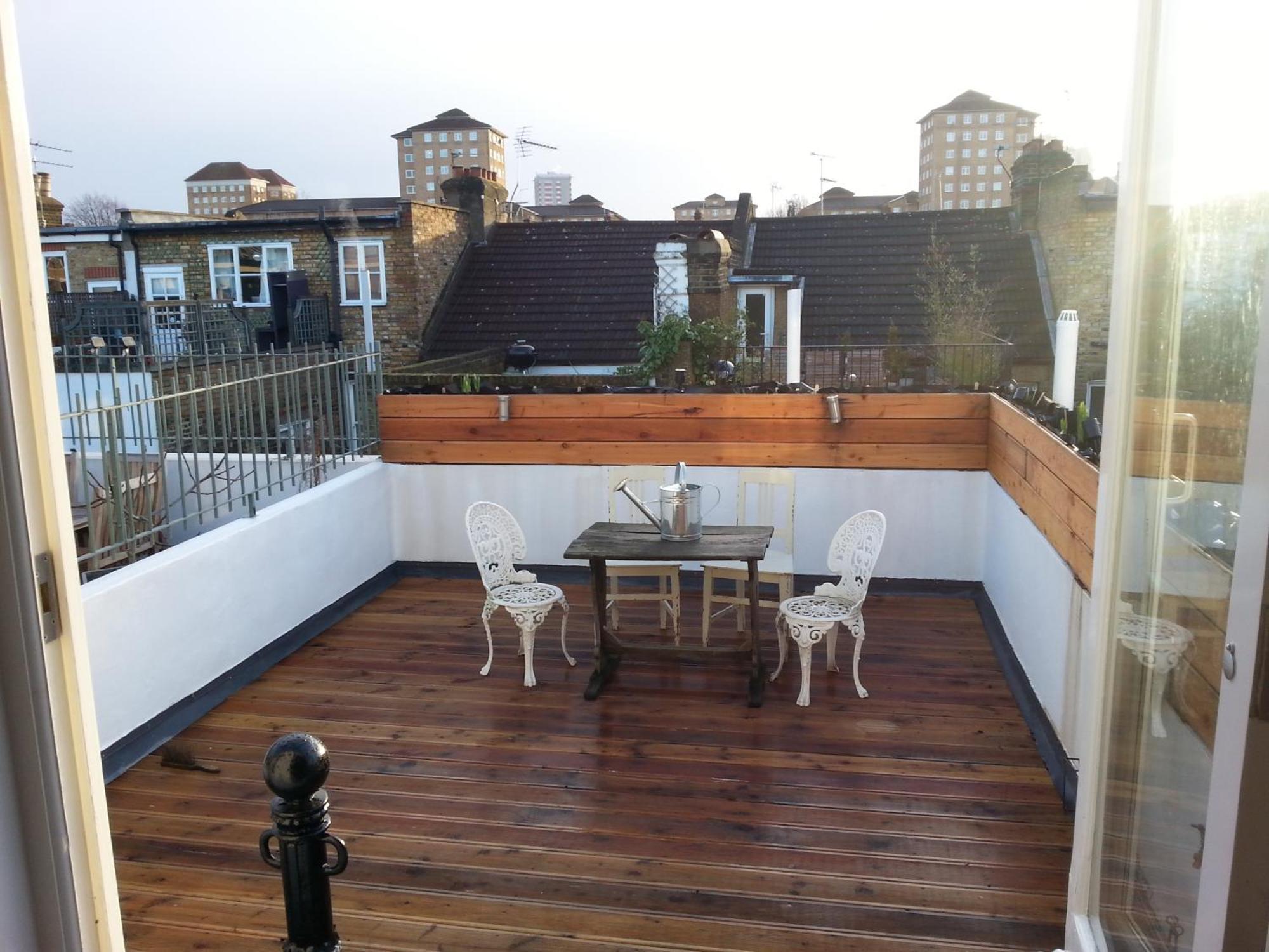Ensuite Roof Terrace Nr Nine Elms Londen