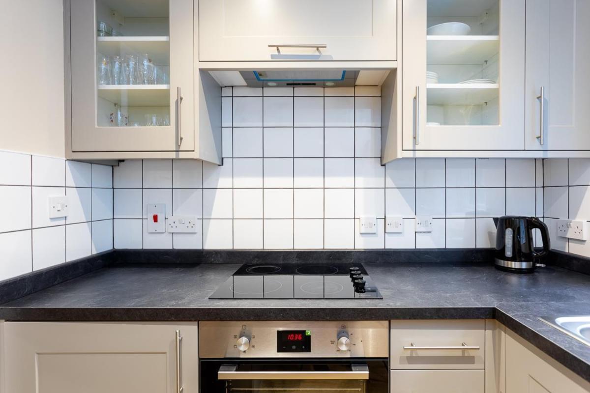 Bright Tower Bridge Nest Apartment *