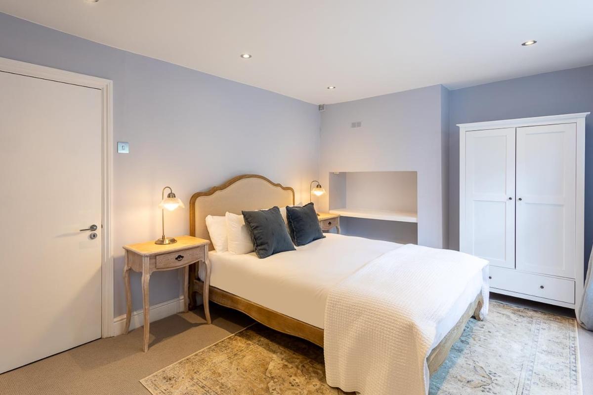 Apartment Two Bed Notting Hill Gem London