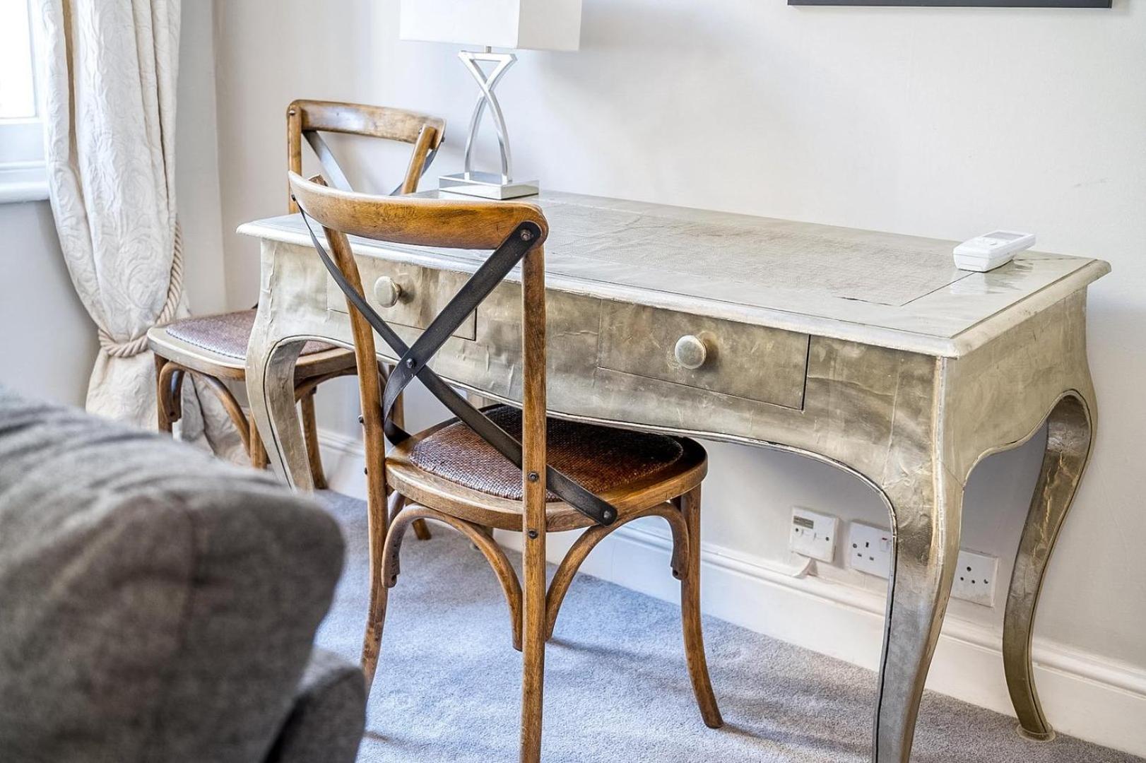 Cozy And Spacious Kensington Maisonette *