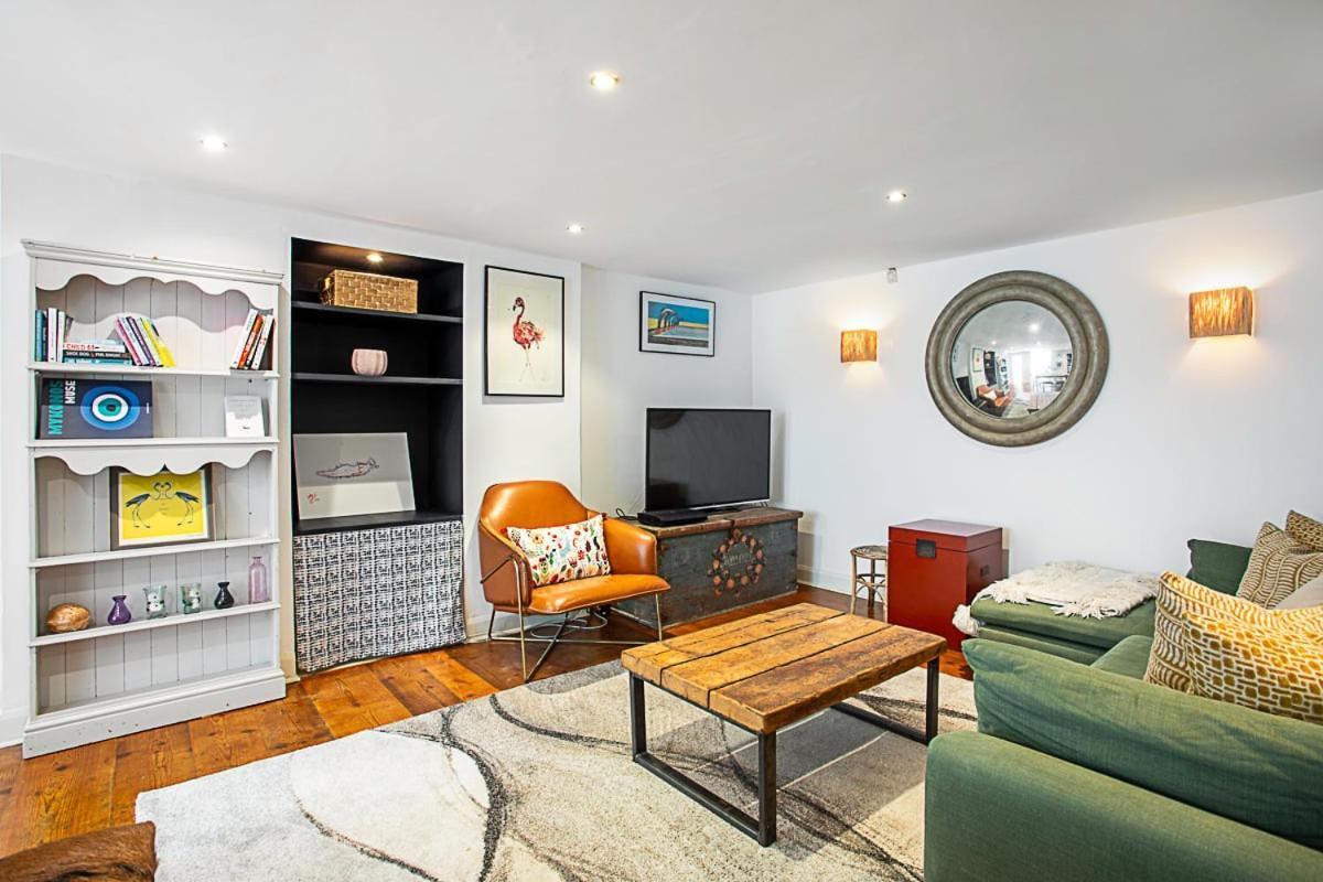 Apartment Style Three Bedroom House *