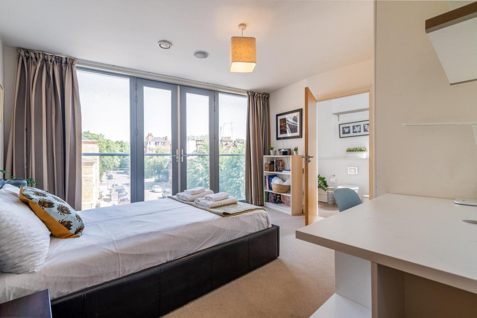 Bright & Spacious Battersea Flat Leilighet *