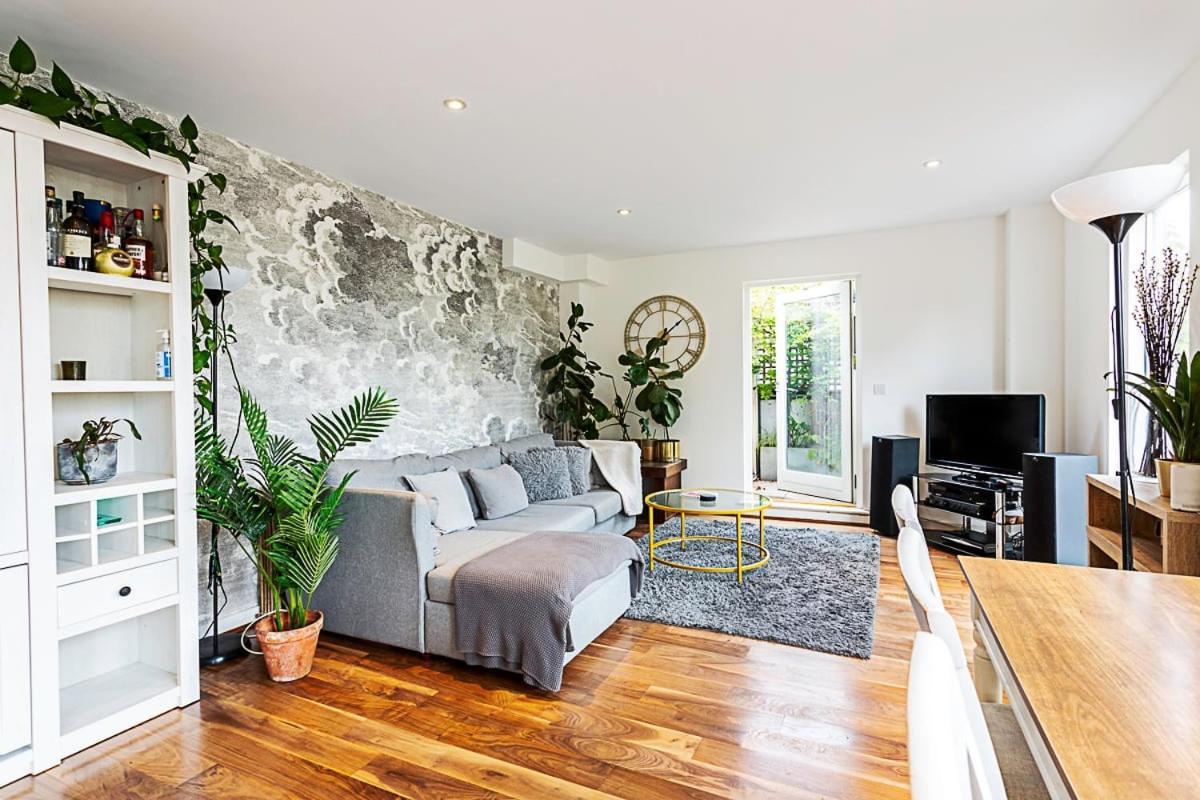 Apartment 3 Bed Luxury Penthouse In Shoreditch *