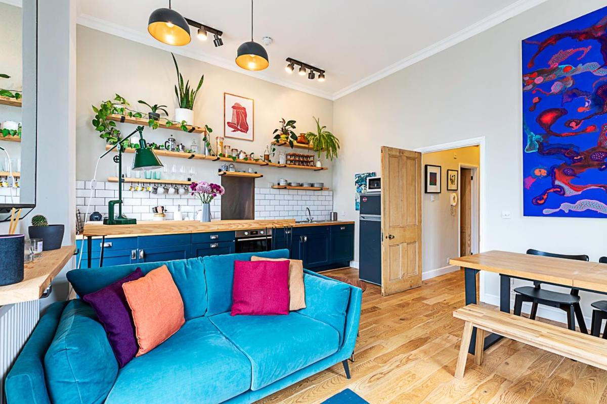 Beautiful Two Bedroom Abode Near Victoria Appartement *