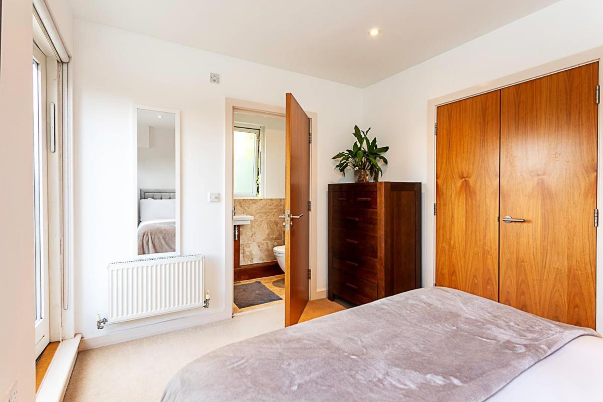 Apartment 3 Bed Luxury Penthouse In Shoreditch London