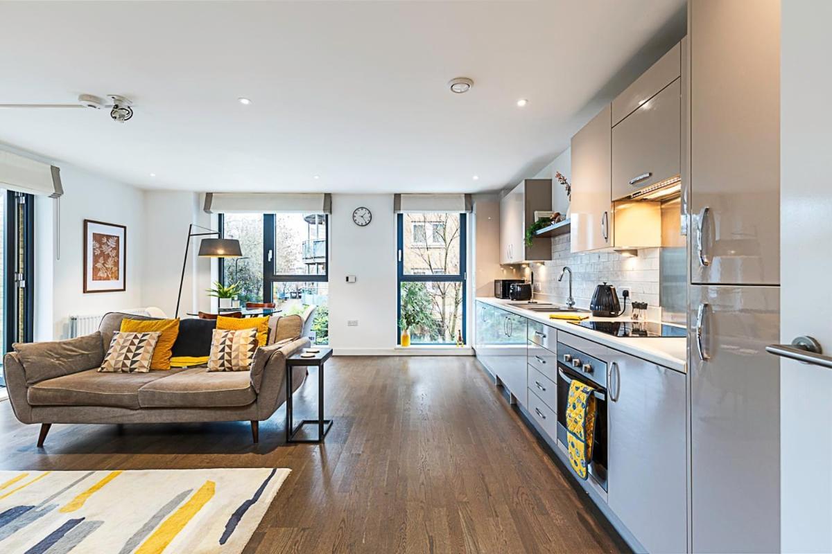 Apartment Spacious And Trendy Shoreditch Flat