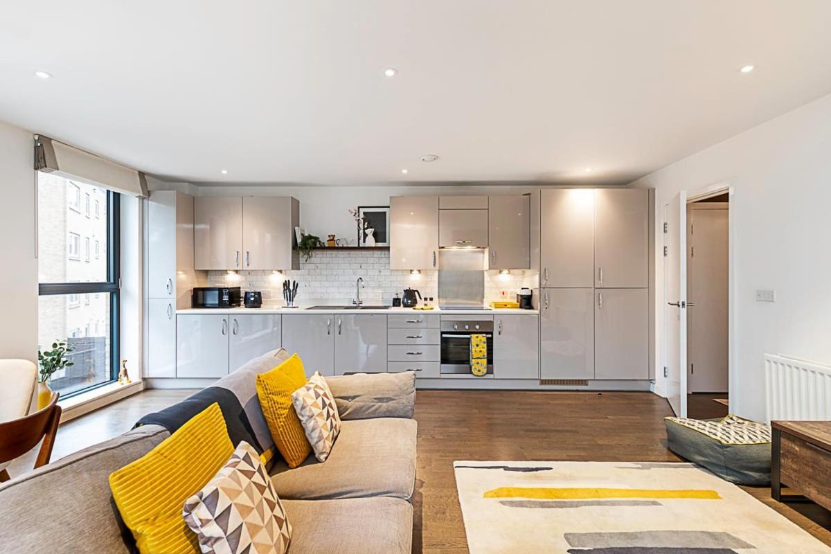 Spacious And Trendy Shoreditch Flat Apartment London