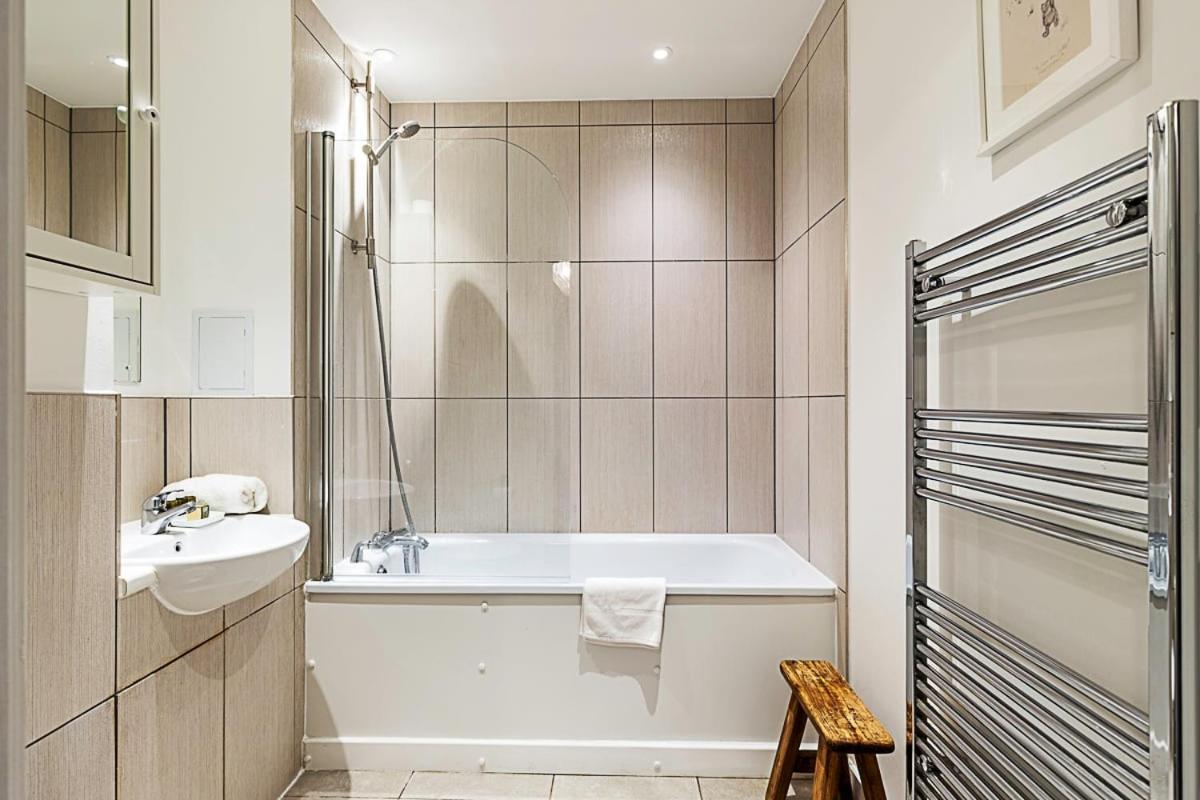 Spacious And Trendy Shoreditch Flat Apartment London