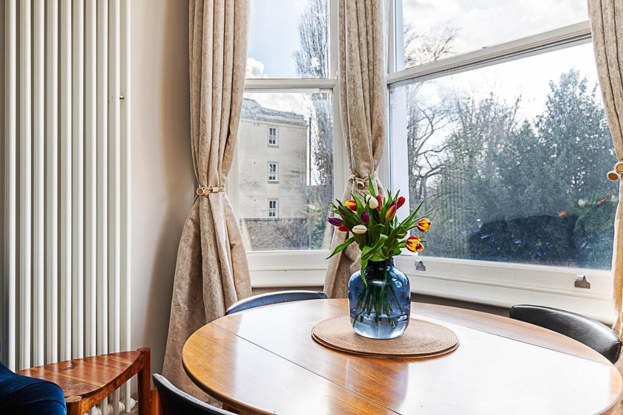 Apartment Lovely Bishops Park Flat