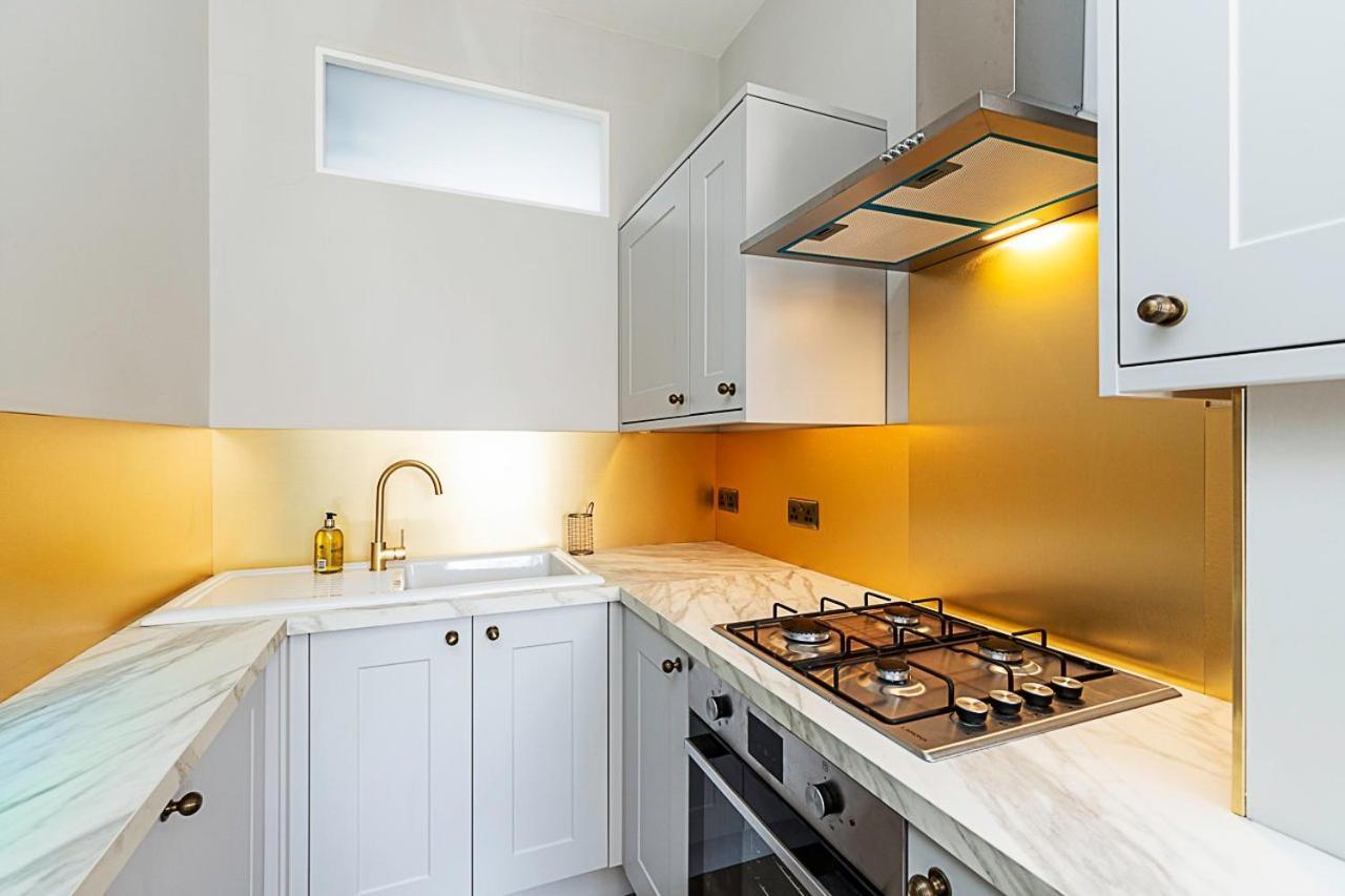 Apartment Lovely Bishops Park Flat London