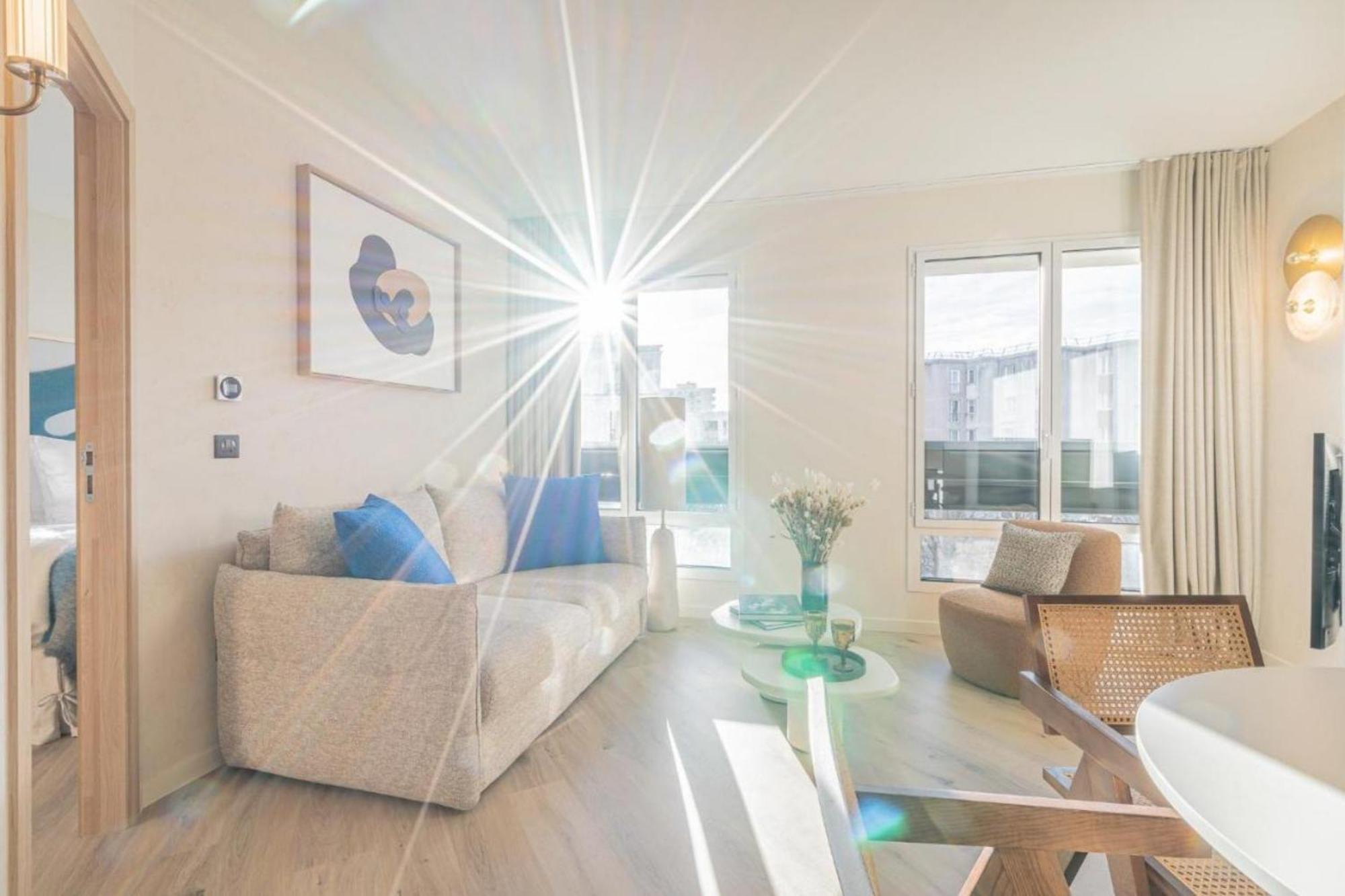 Whitecross Westfield Shopping Centre Apartment