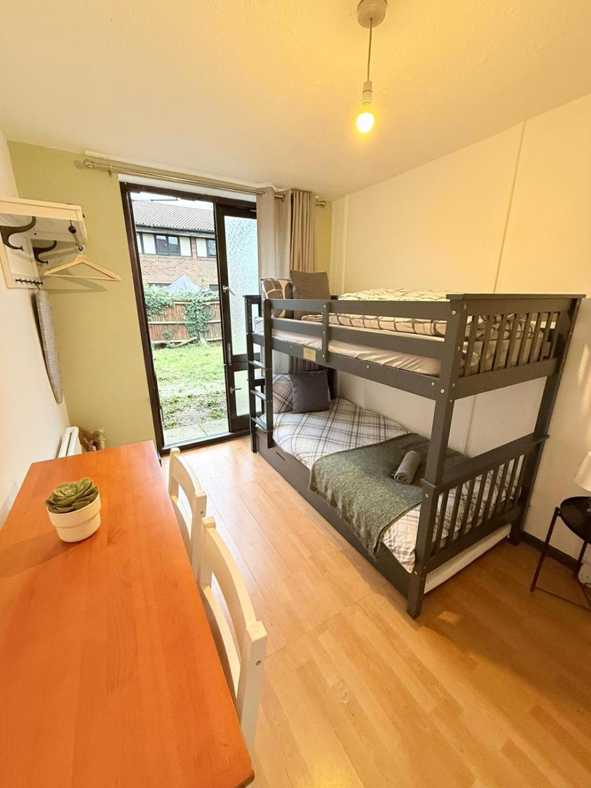 Oak Guest * Londen