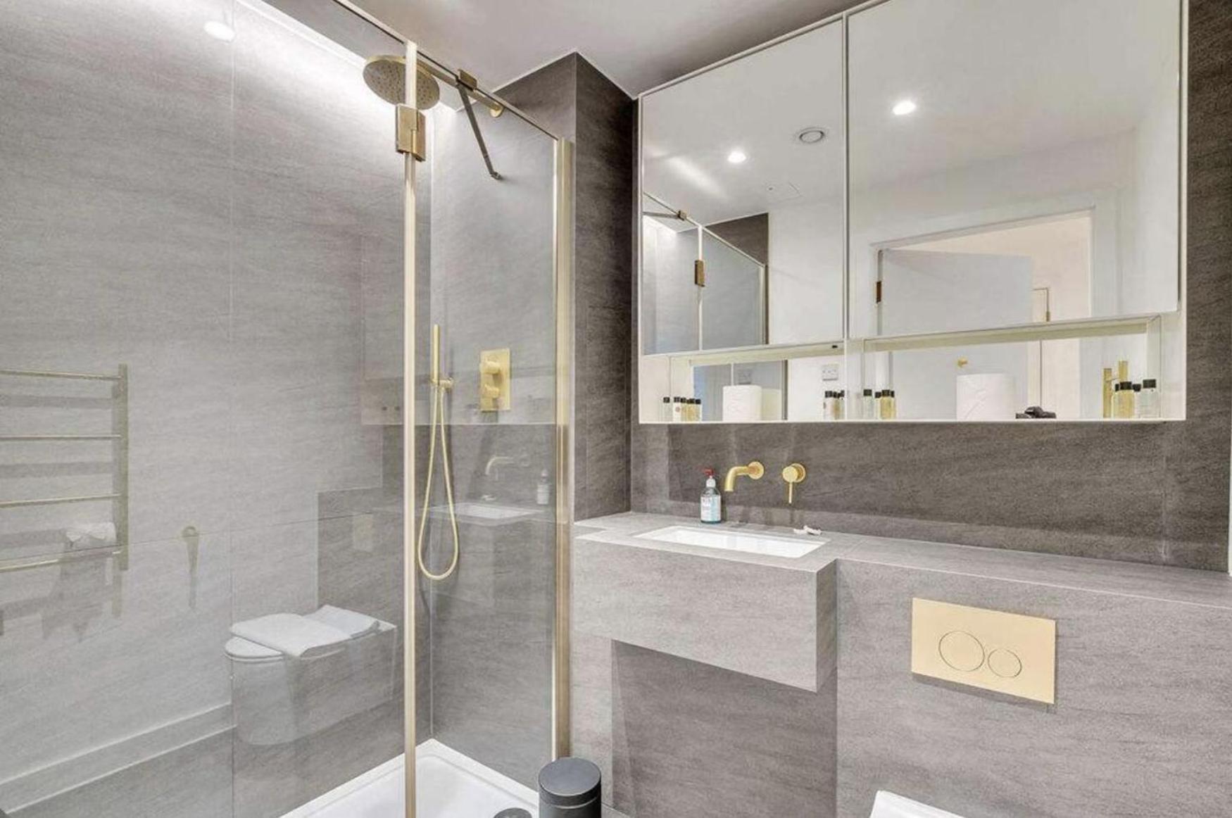 Remarkable Gem Apartment London