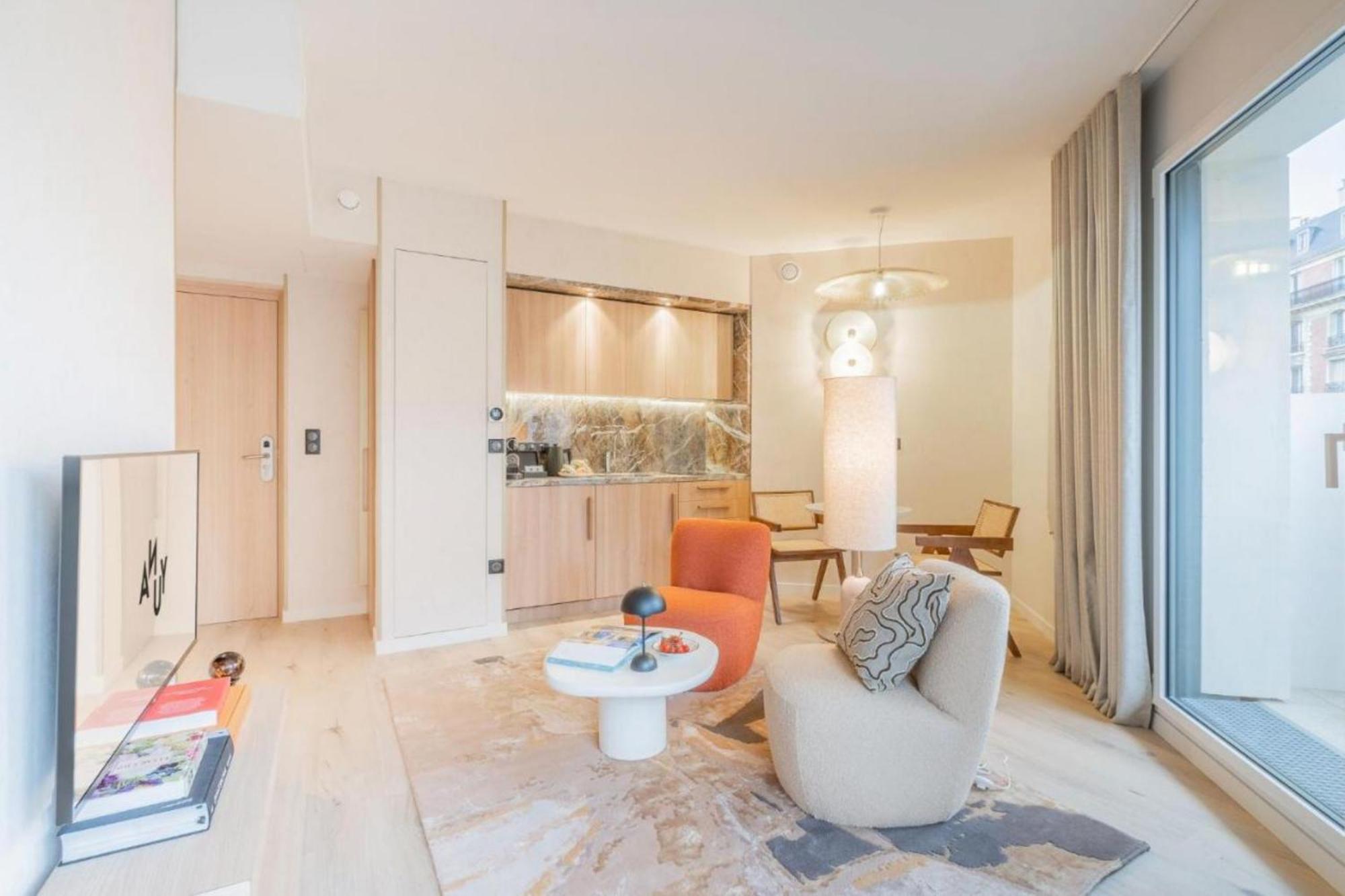 Whitecross Westfield Shopping Centre Apartment London