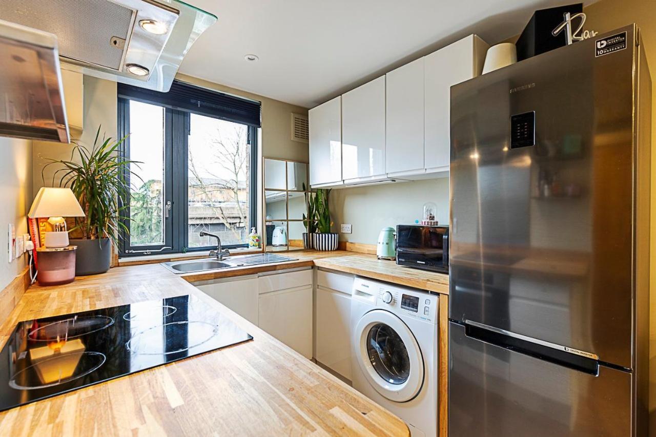 A Stylish Haven Near Portobello Road * London