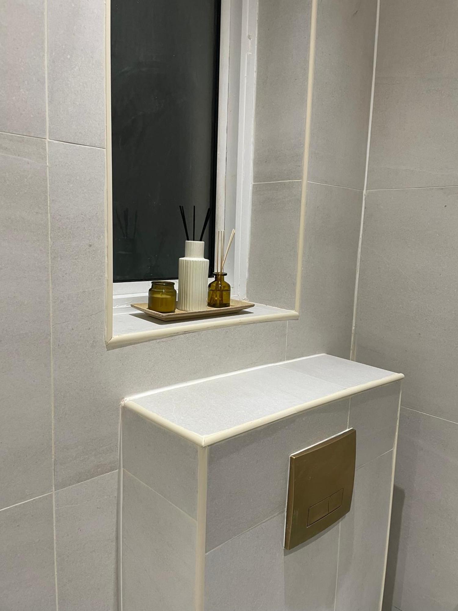 Stylish 2 Bed Luxury 10 Mins To Ldn Leilighet *