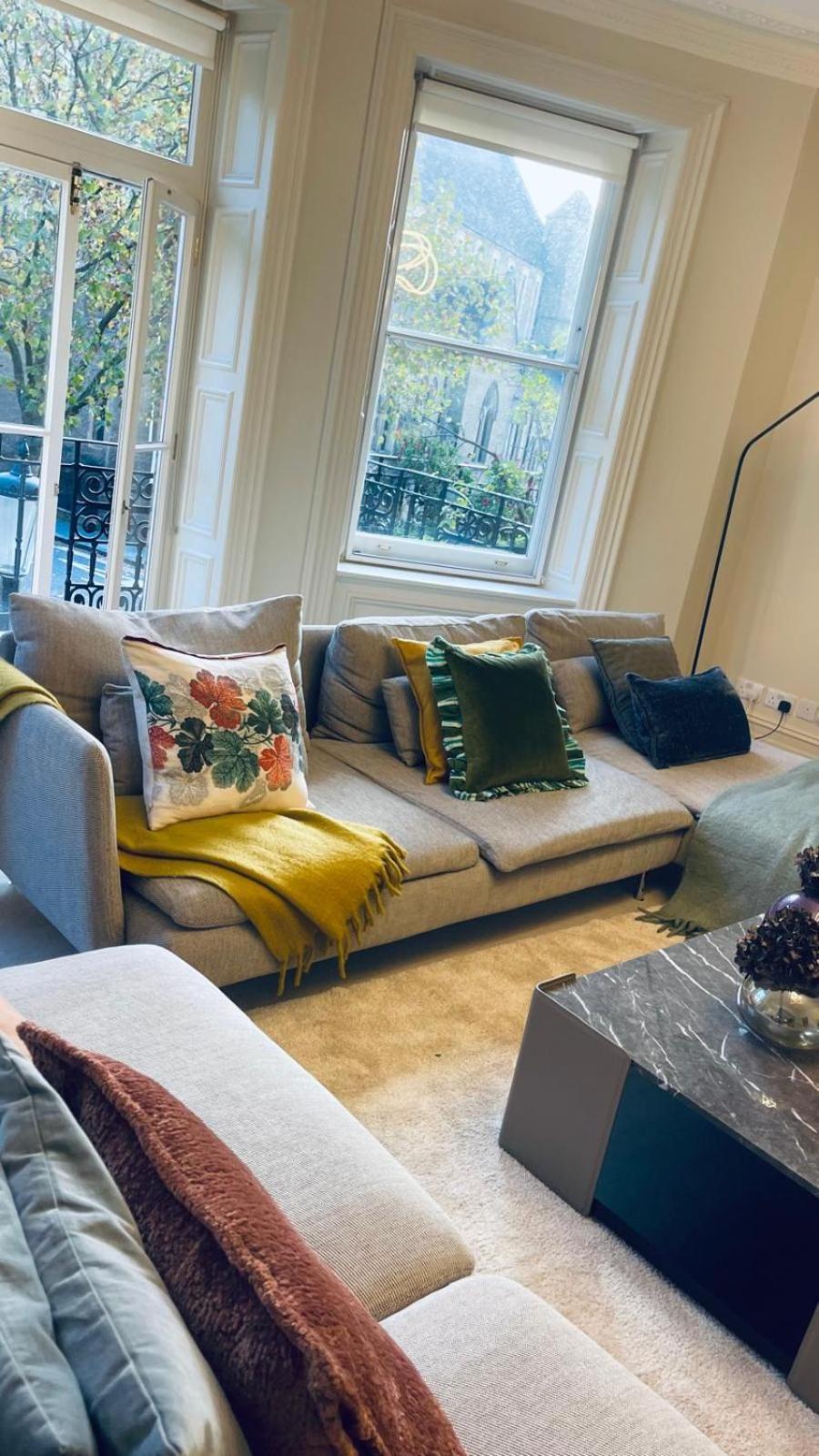 A Contemporary Flat In Chelsea