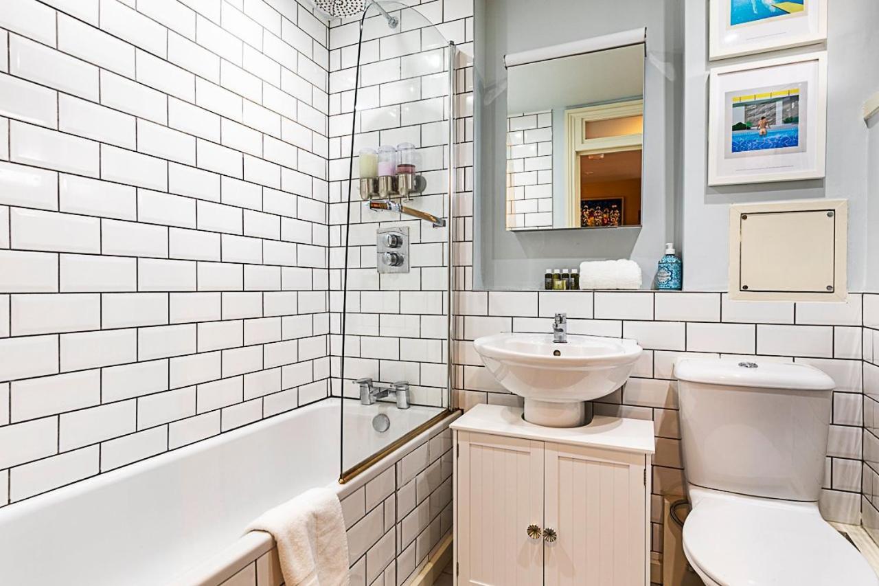 A Stylish Haven Near Portobello Road Apartment *