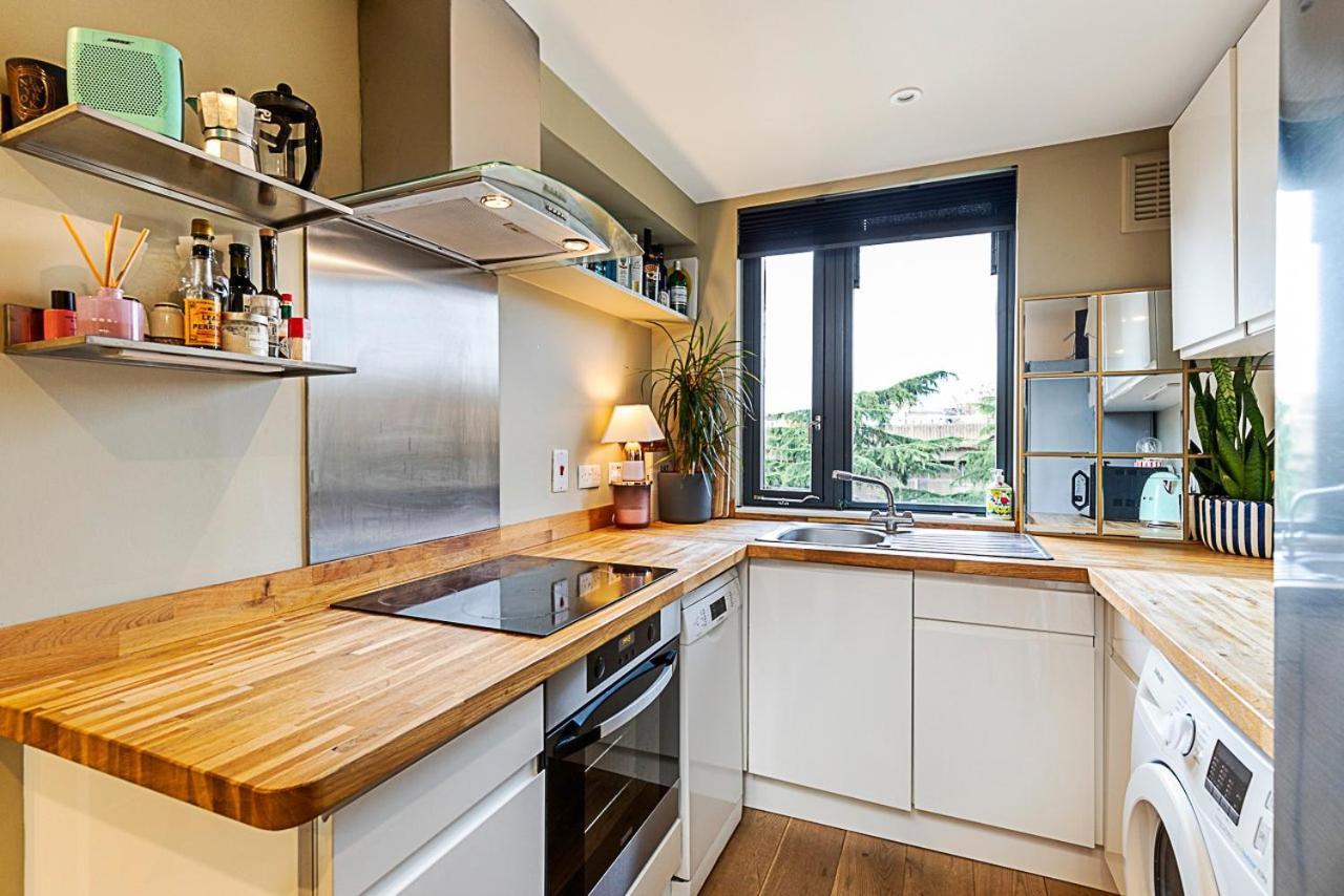A Stylish Haven Near Portobello Road * London