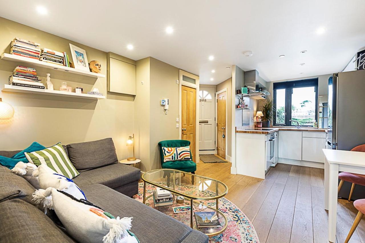 A Stylish Haven Near Portobello Road Apartment London