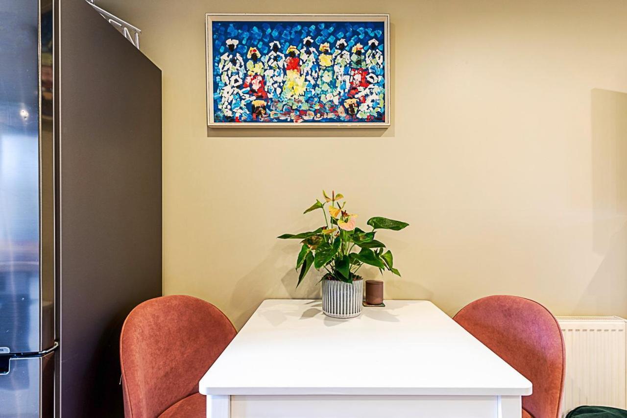 A Stylish Haven Near Portobello Road Apartment