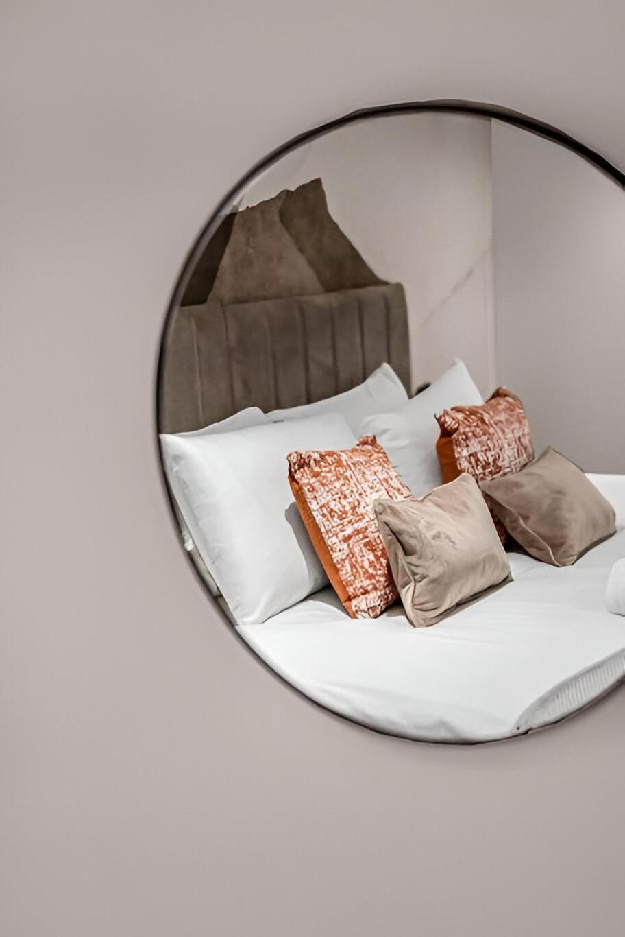 Cozy Perfect Blend Of Style & Convenience Apartment London