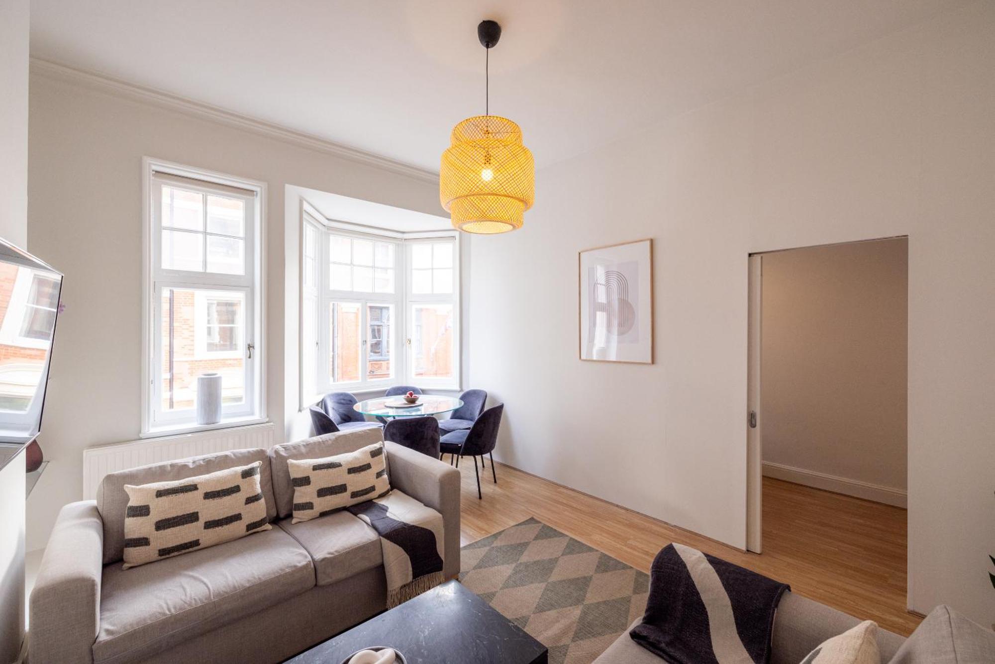 Apartment The Maddox - Serviced London