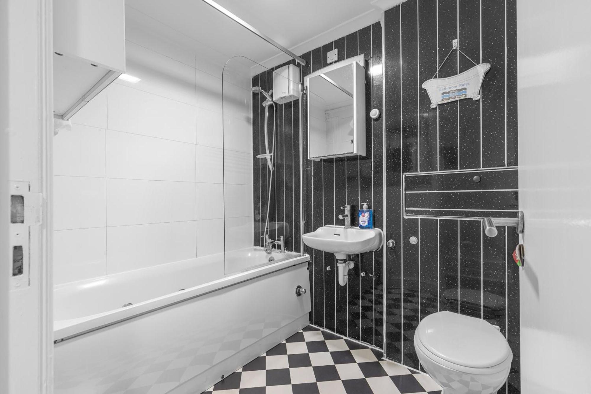 Stylish 3-bed Smart Tv & Views 5min To Tube * Londres