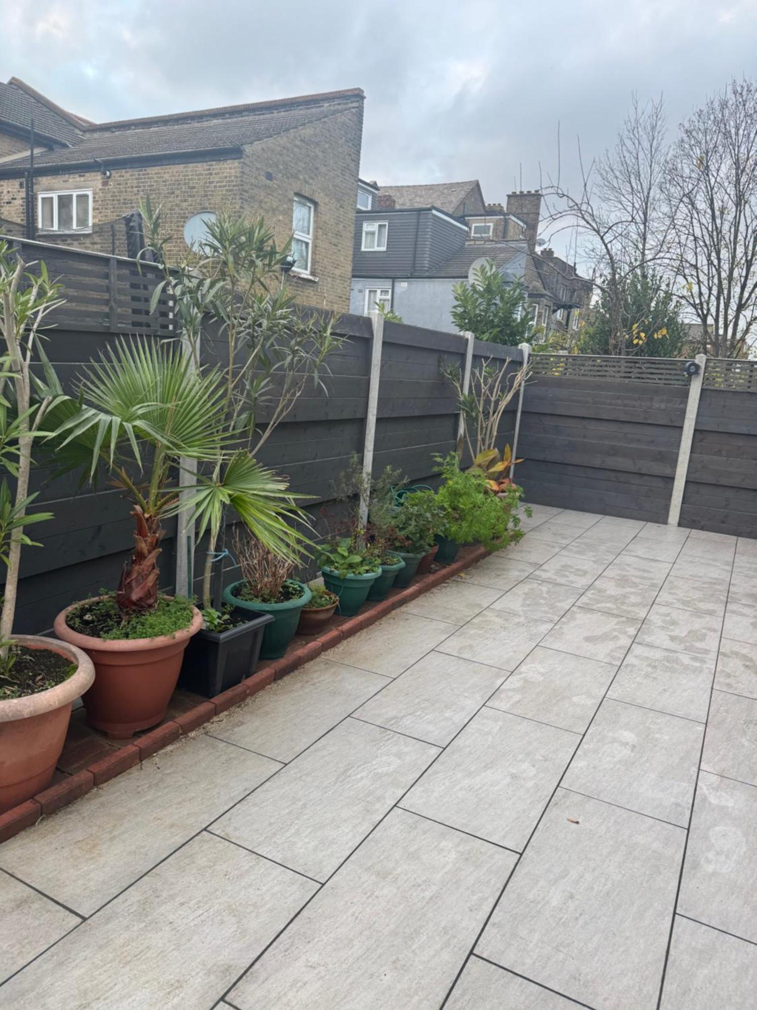 Modern House E15 Stratford - Sleeps 2 - 9, Fast Links To London, Near O2, Greenwich & Olympic Park, Child-friendly Garden, Free Parking Apartment