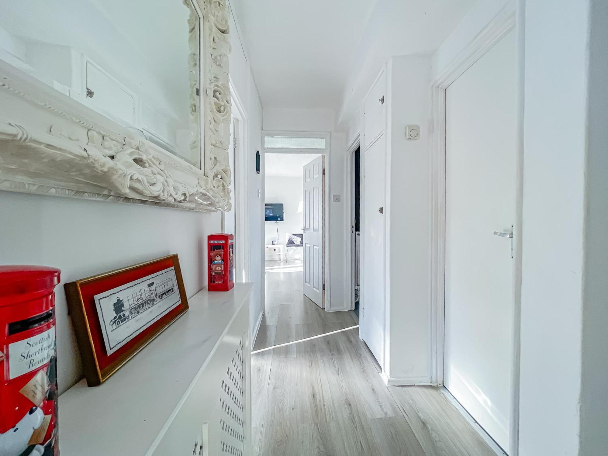 Comfortable Flat Near To * London