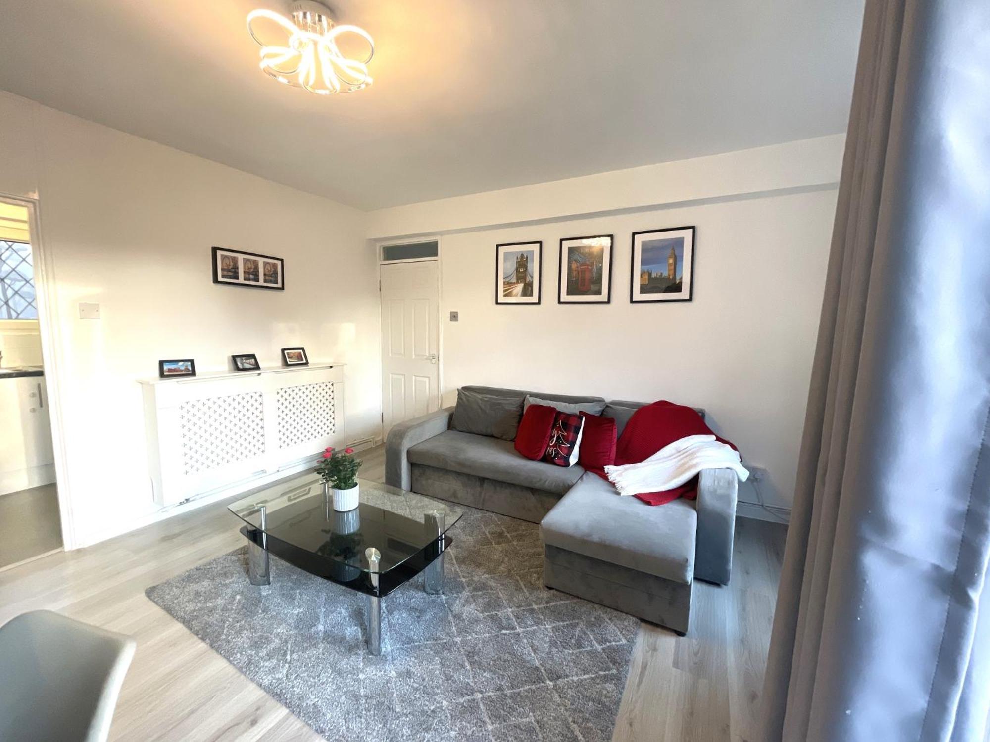Apartment Comfortable Flat Near To *
