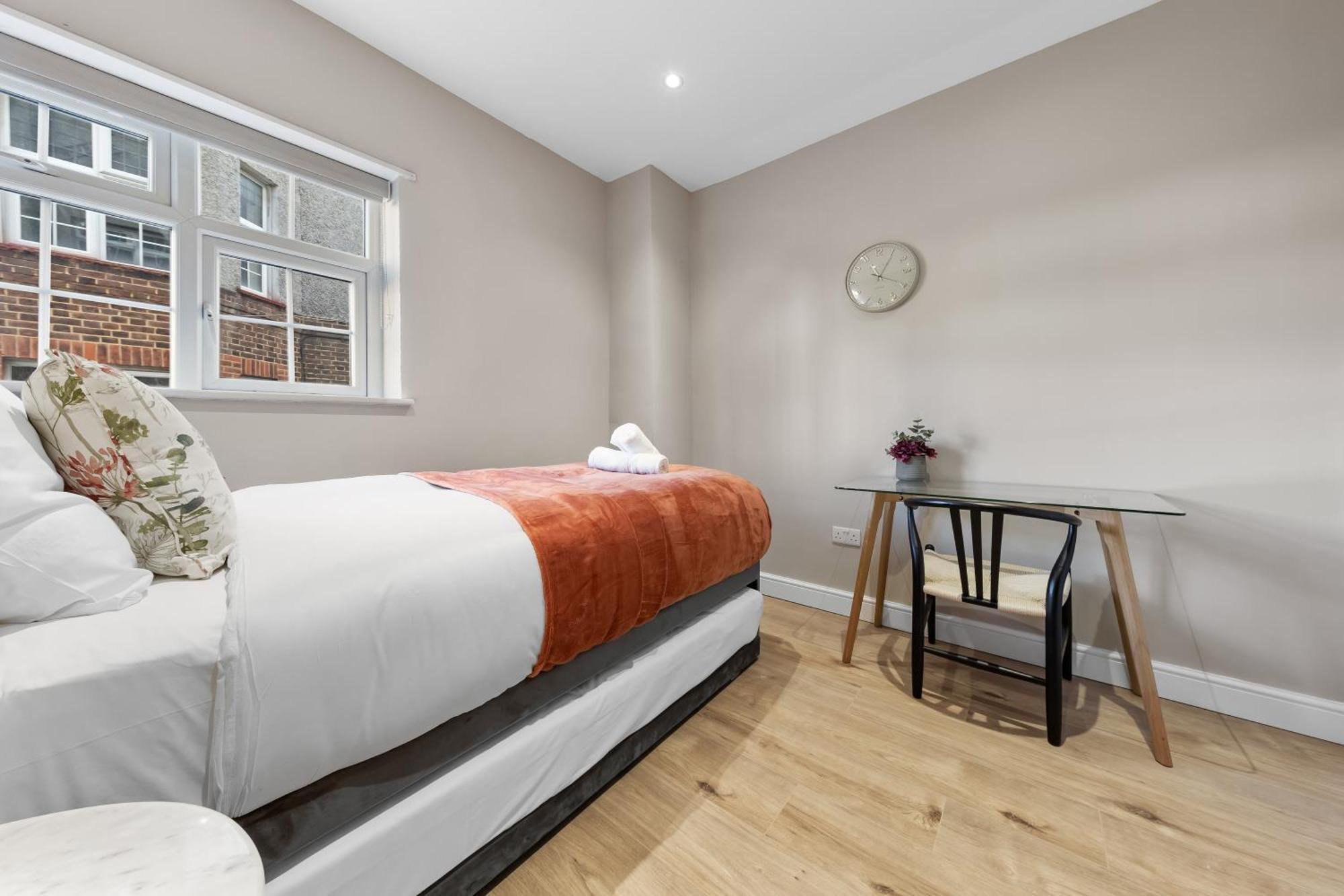 Apartment Luxury At Golders - Unico Residences *