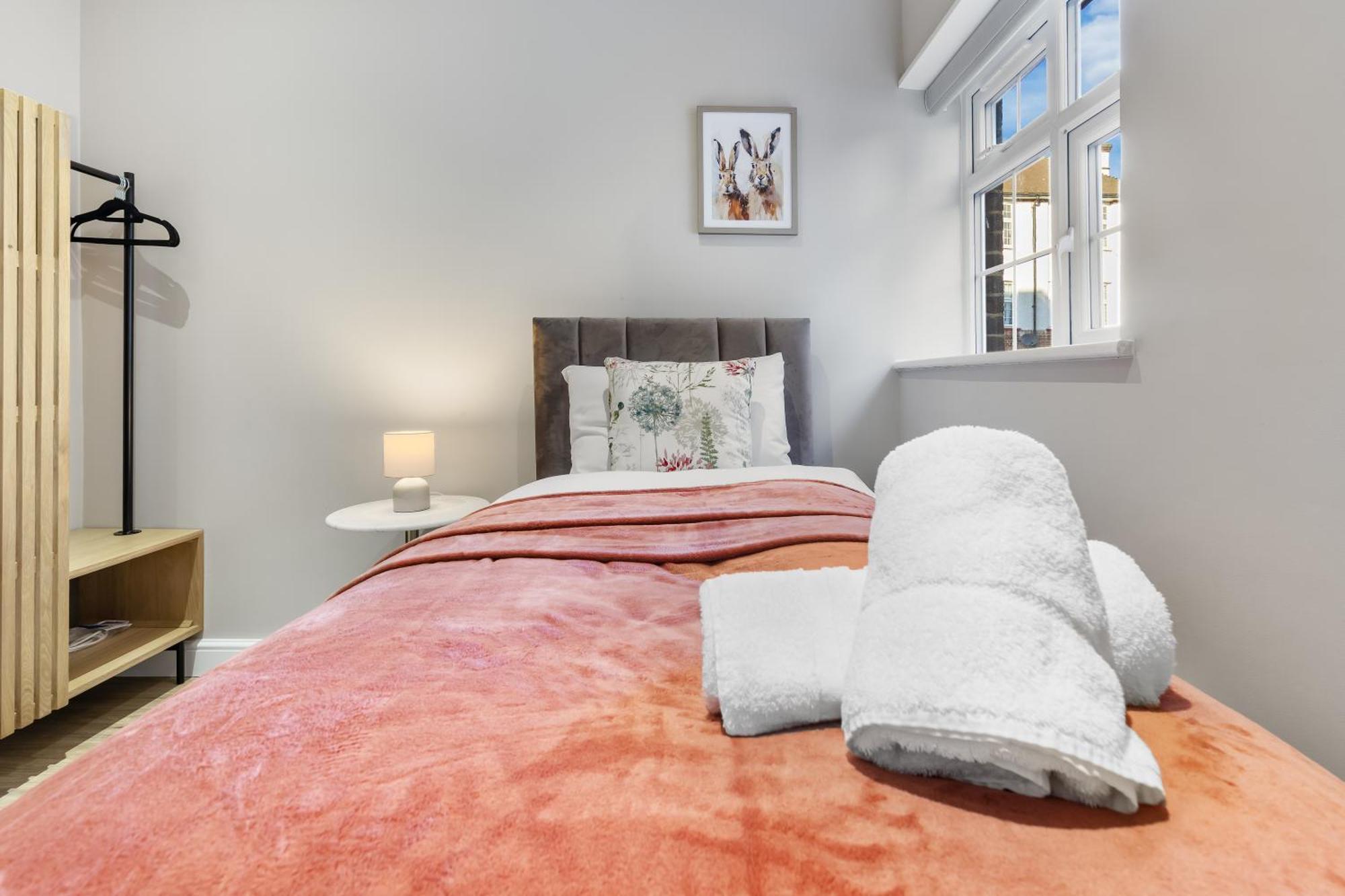 Luxury At Golders - Unico Residences * London
