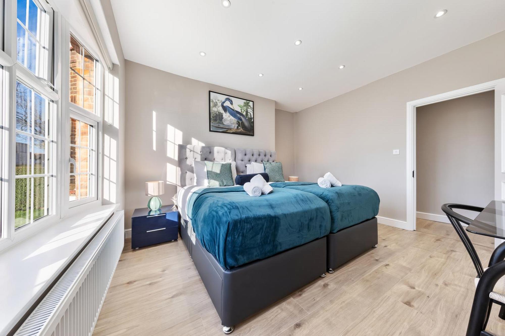 Apartment Luxury At Golders - Unico Residences