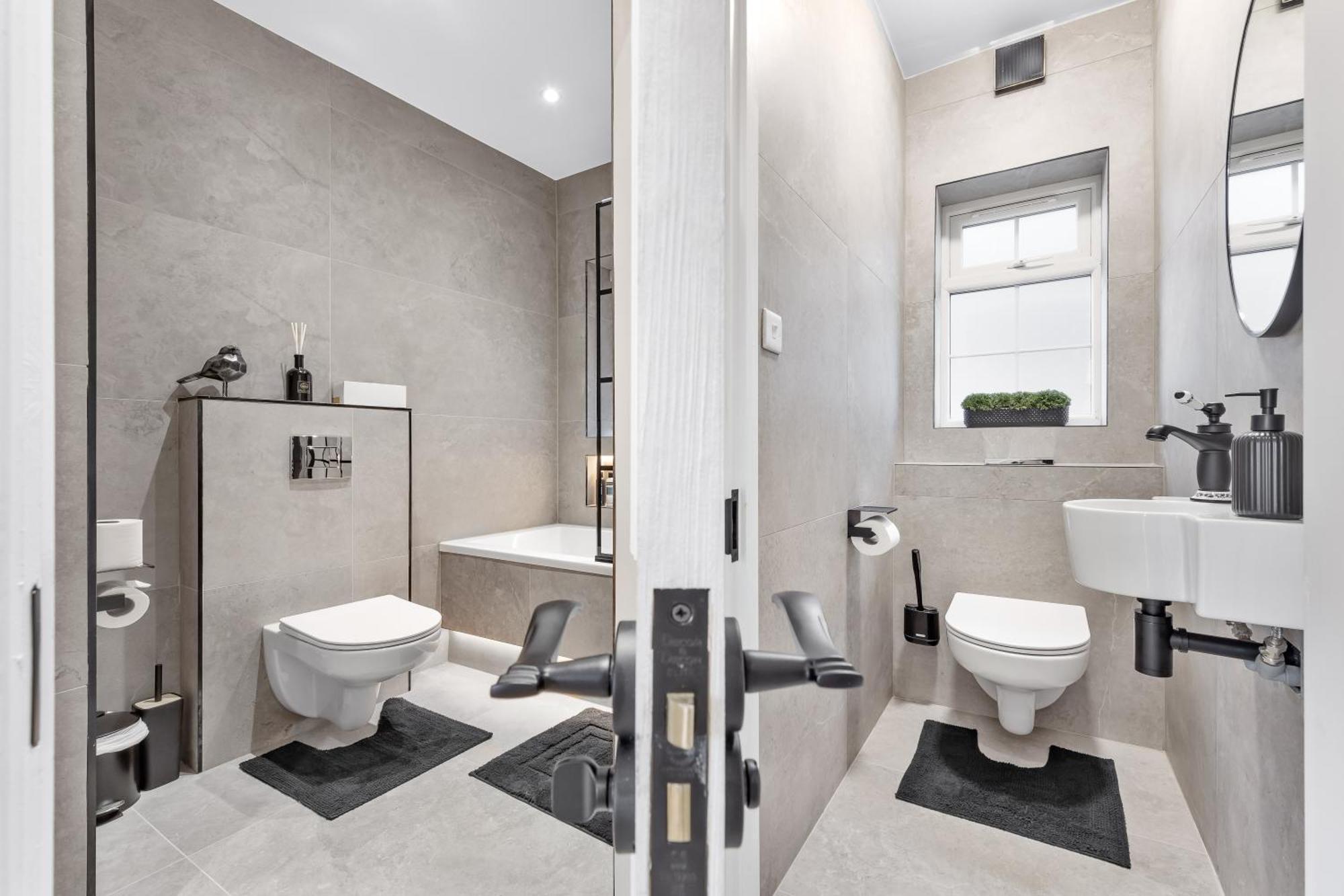 Apartment Luxury At Golders - Unico Residences *
