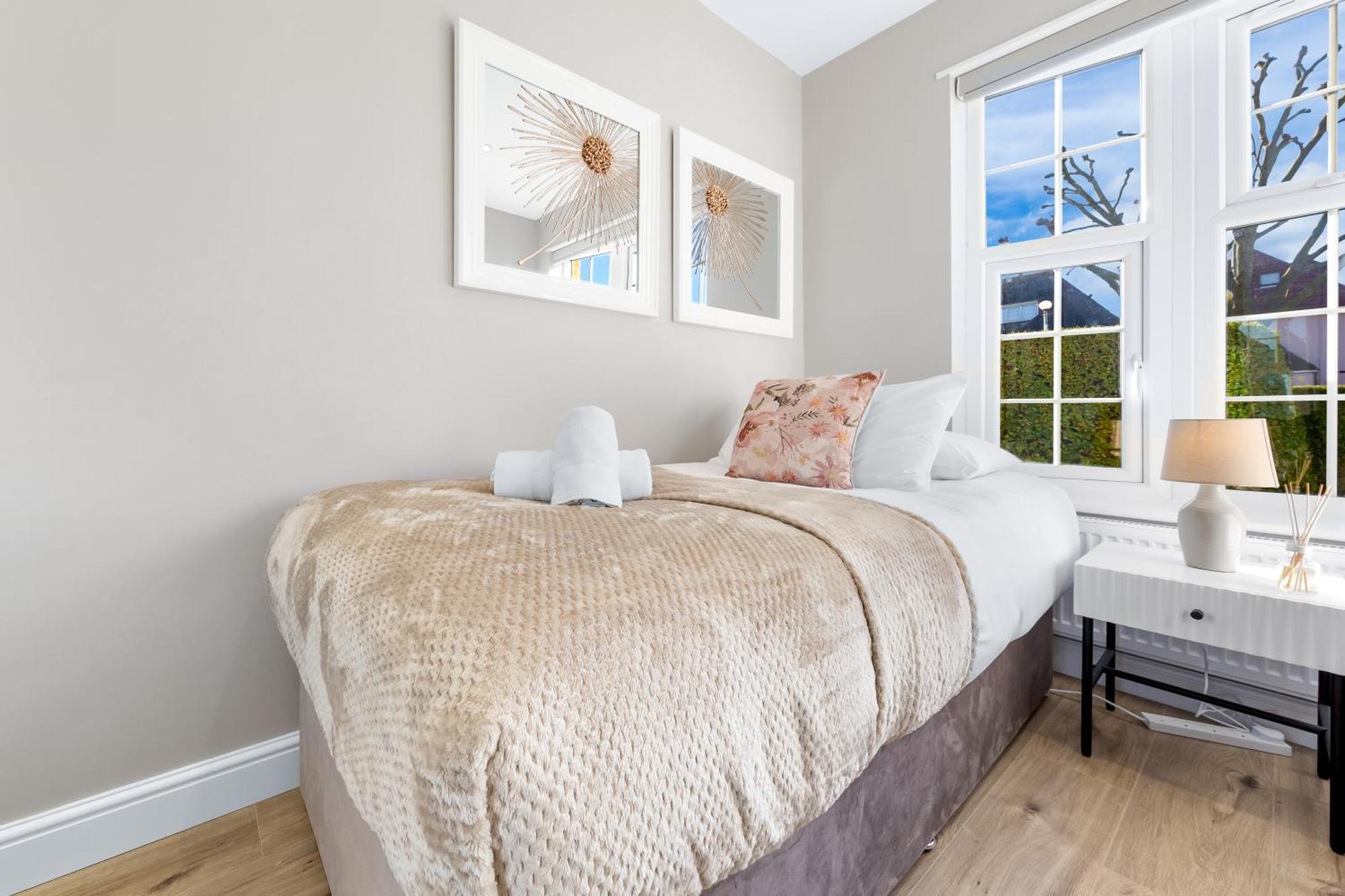 Luxury At Golders - Unico Residences Apartment London