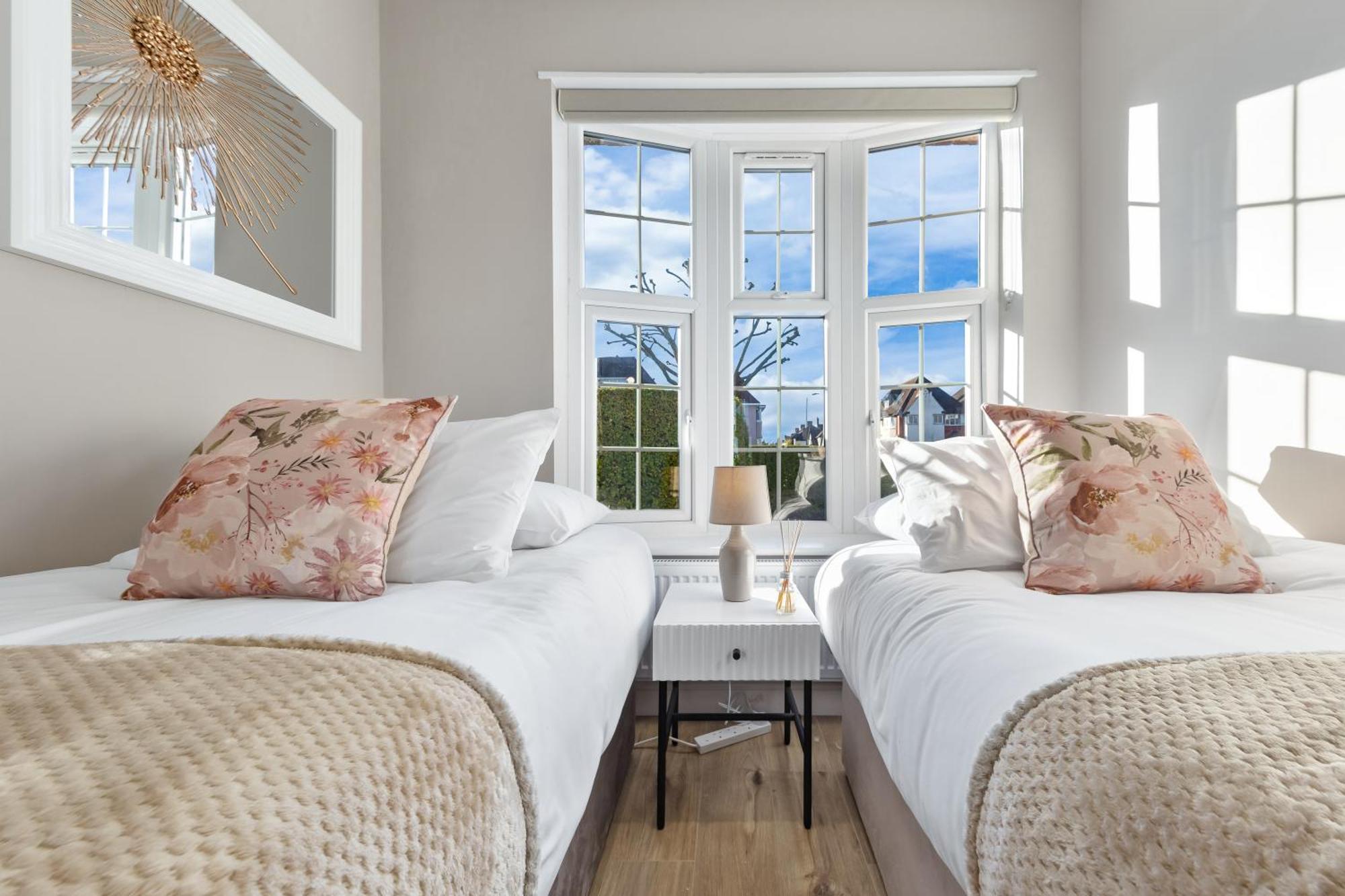 Apartment Luxury At Golders - Unico Residences London