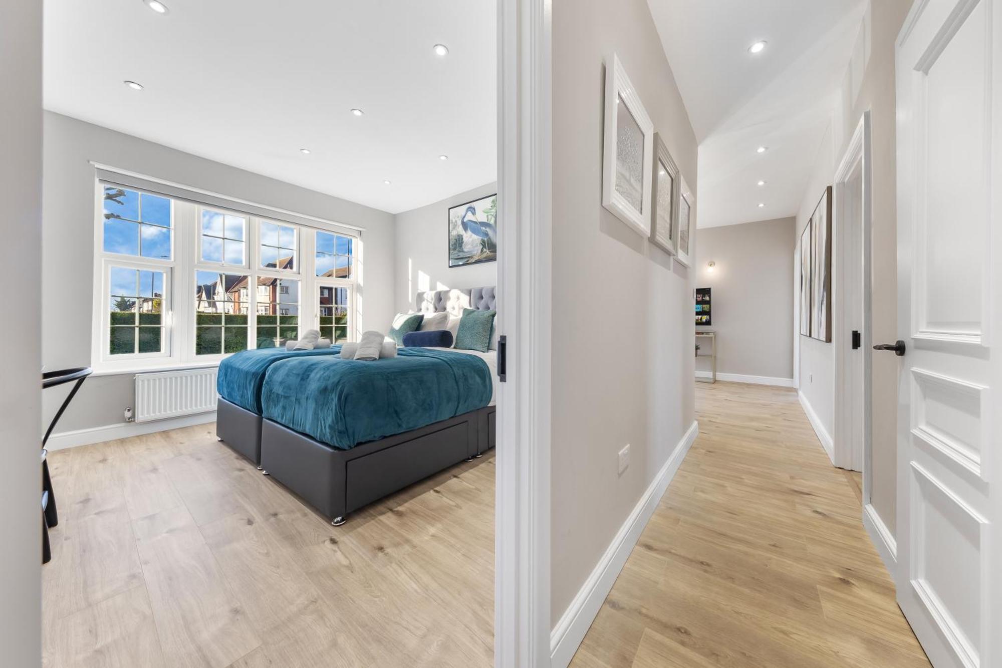 Luxury At Golders - Unico Residences * London
