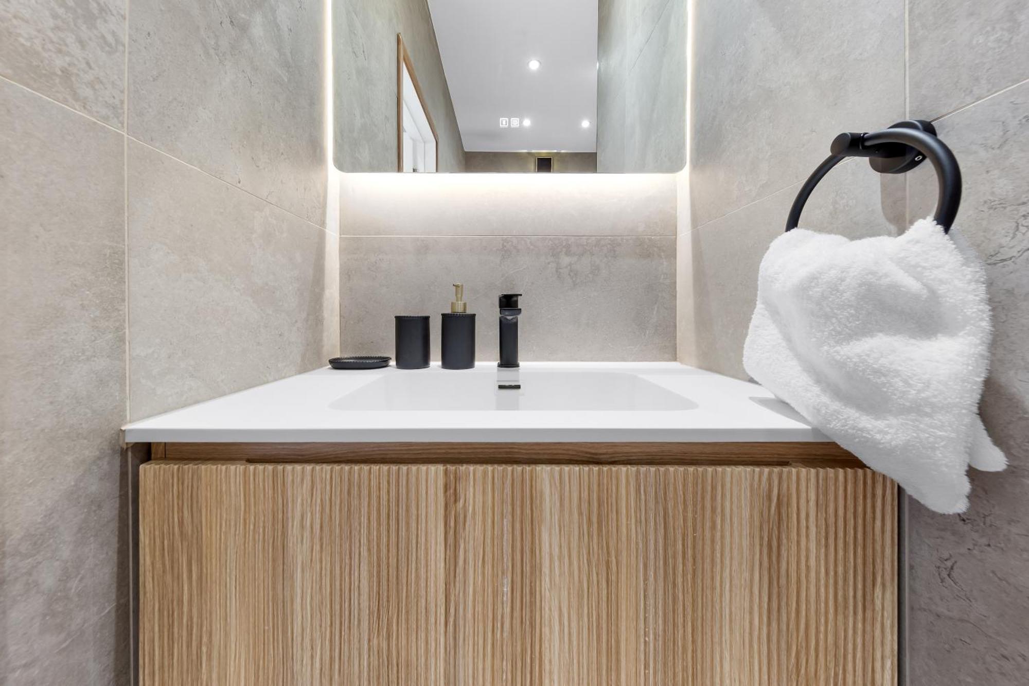 Apartment Luxury At Golders - Unico Residences London
