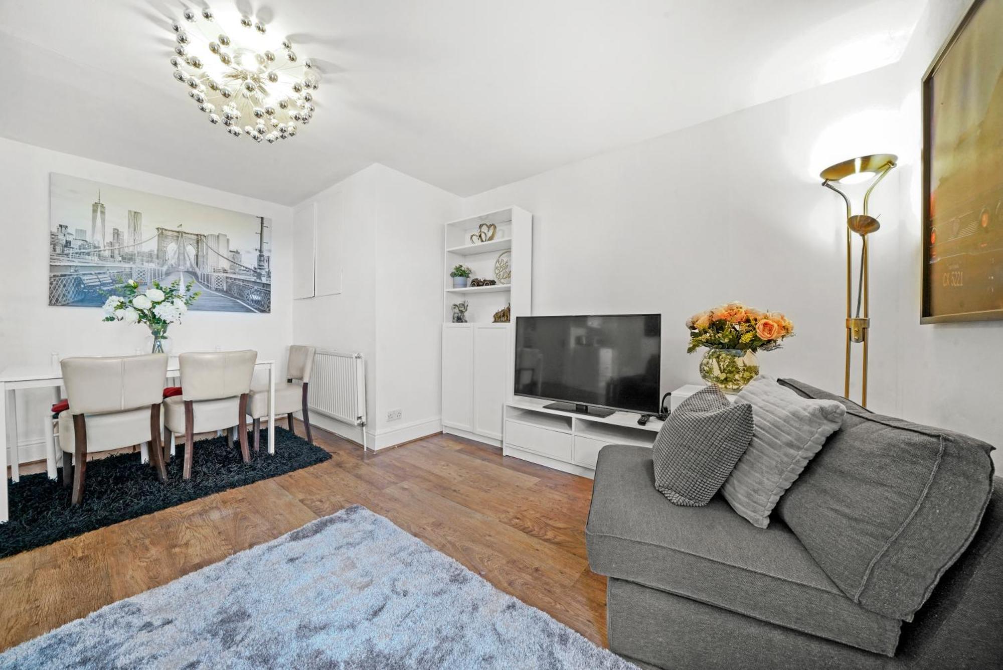 Cosy 2 Bedroom Flat In Canning Town Excel With Free Parking * London