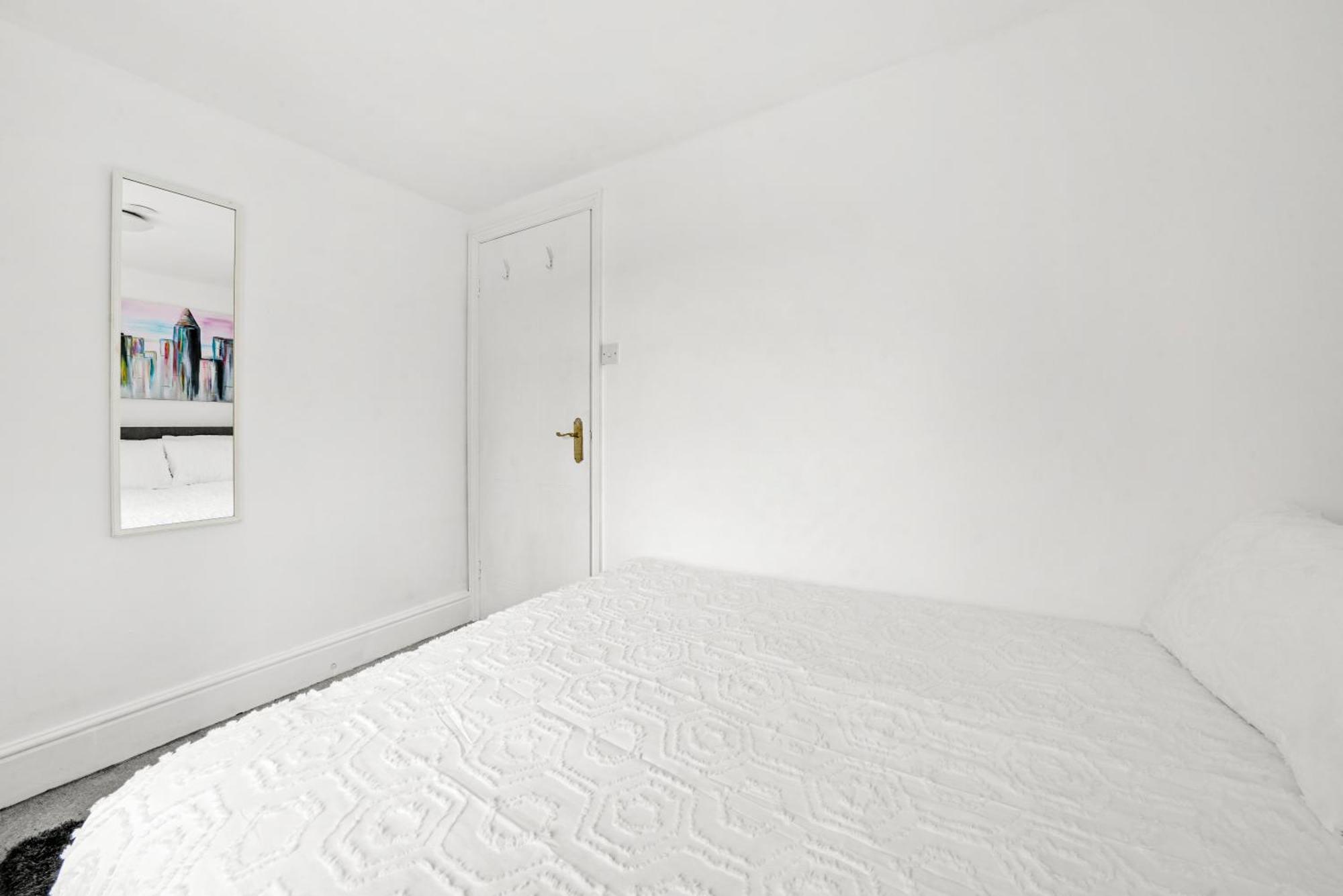 Apartment Cosy 2 Bedroom Flat In Canning Town Excel With Free Parking *