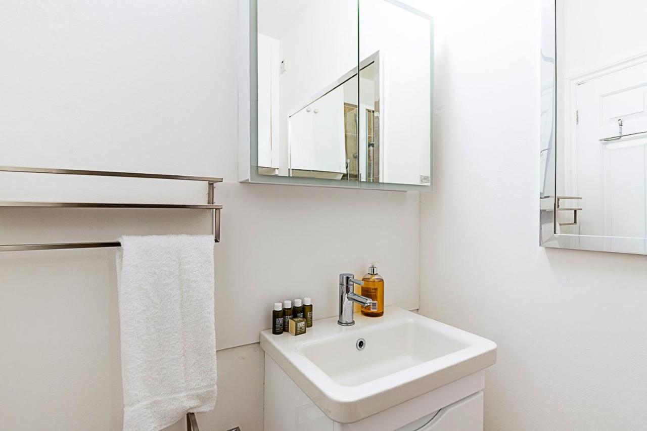 Modern Top-floor Victorian Charm In Kensington Appartement *