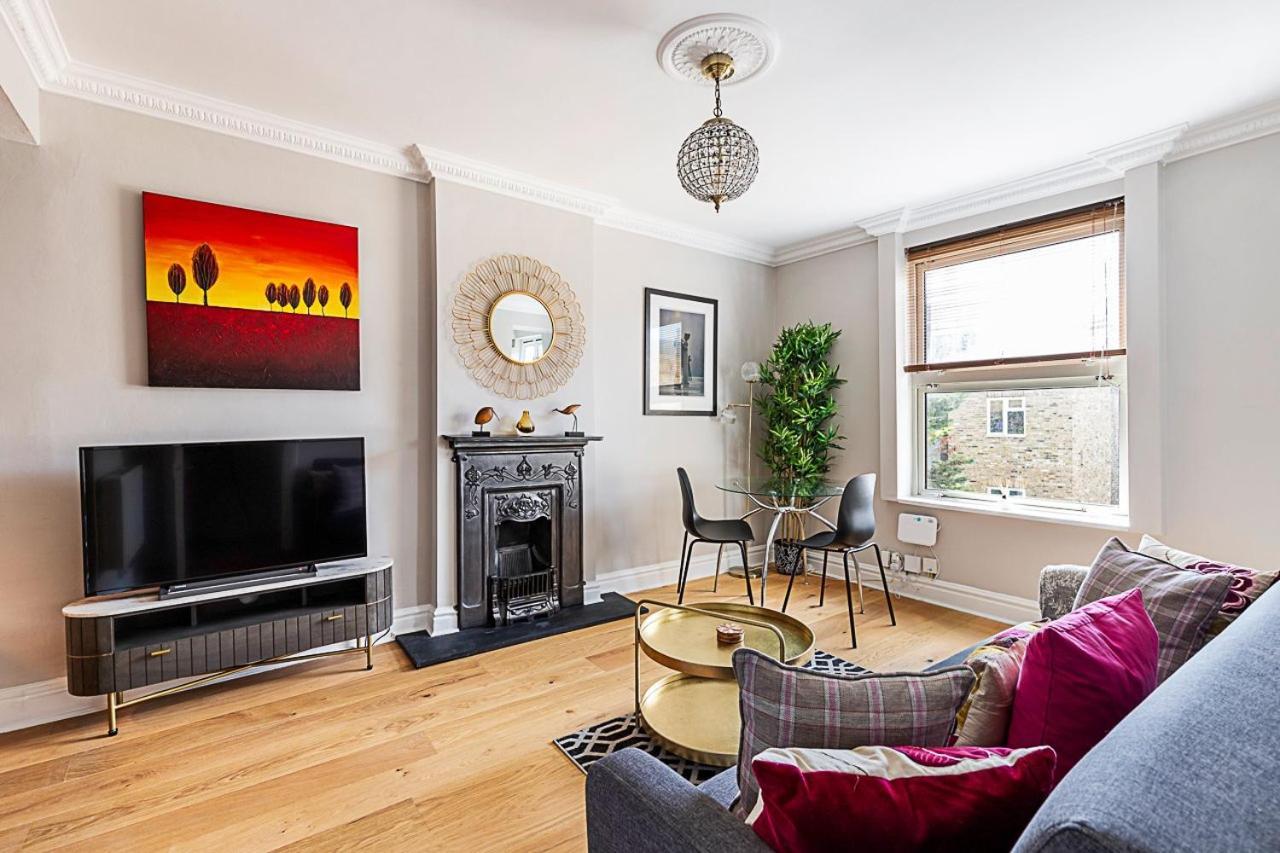 Modern Top-floor Victorian Charm In Kensington Appartement
