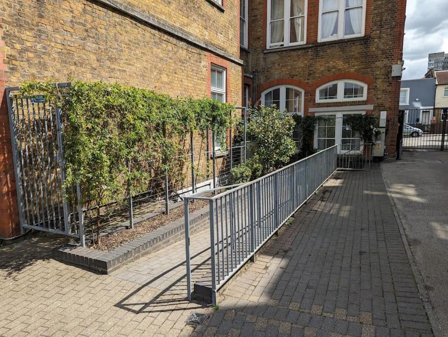 Leilighet Bright And Spacious Victorian Conversion