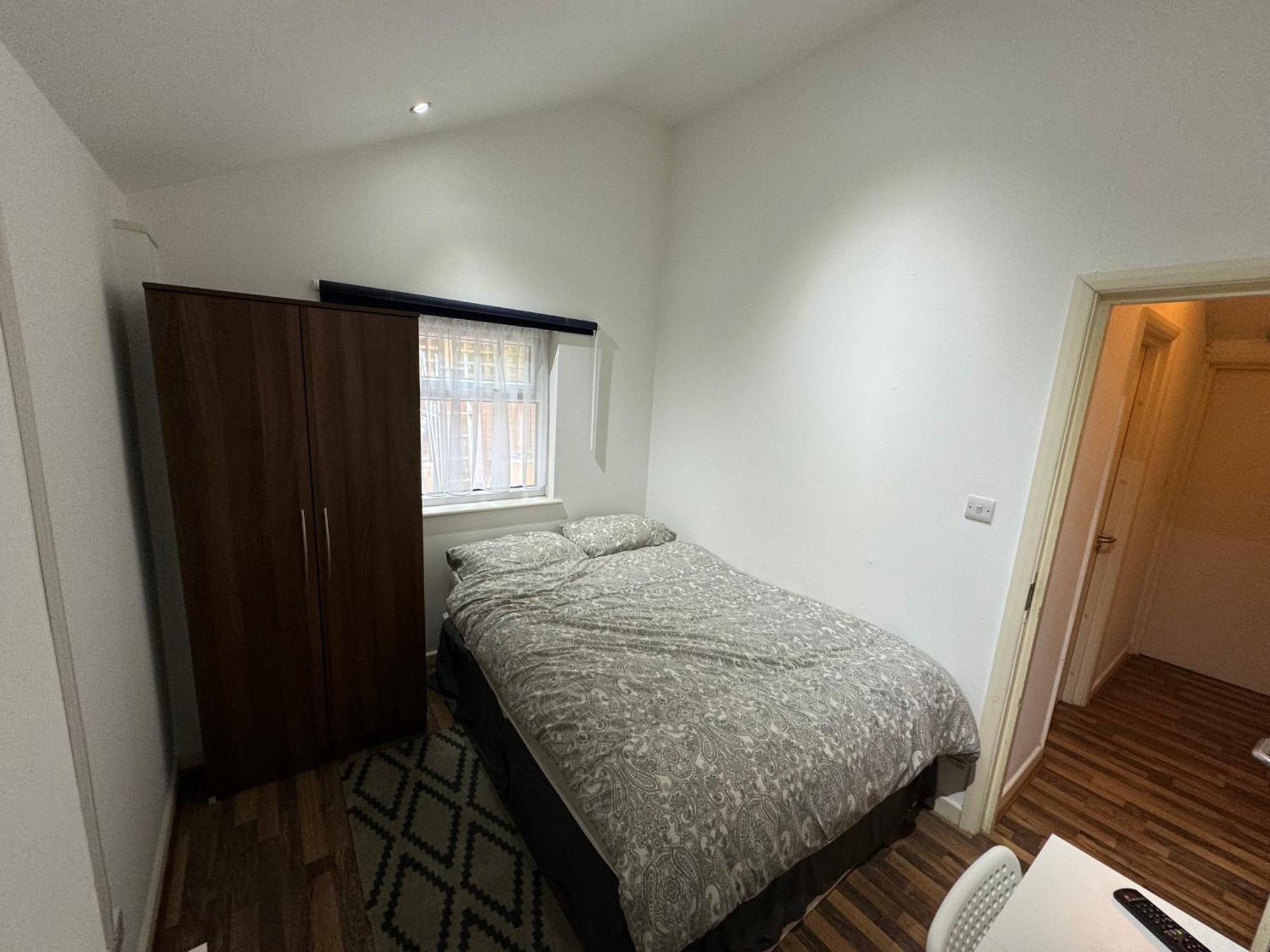 Hostel 365 London