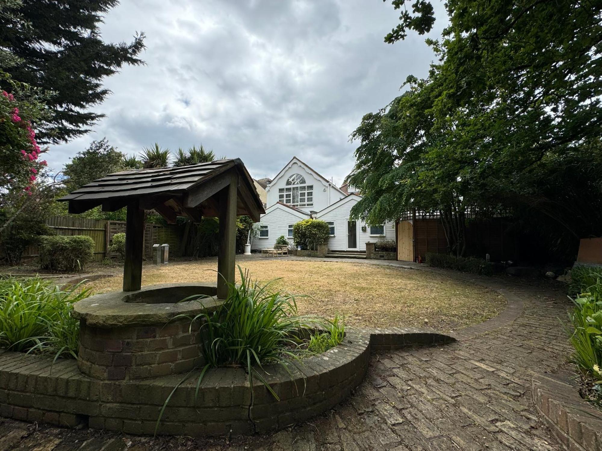 Hostel 365 London
