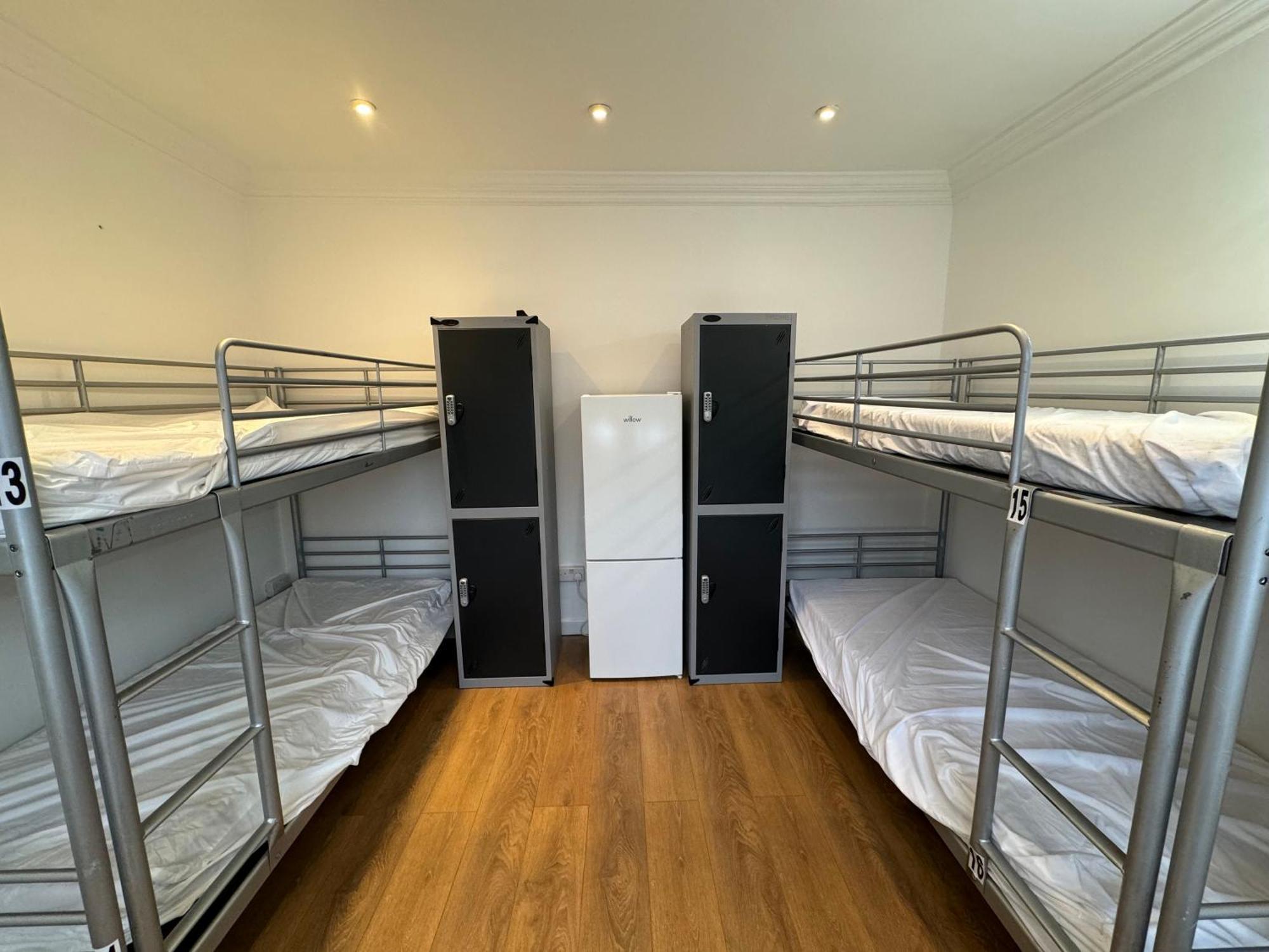 Hostel 365 London