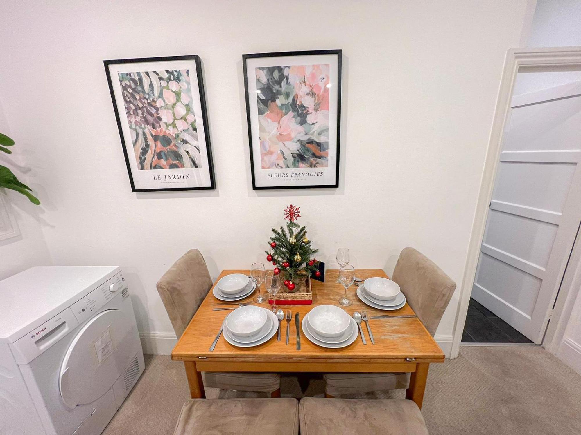 Apartment Lovely 3 Bedroom Maisonette With Private Roof Terrace In Hammersmith