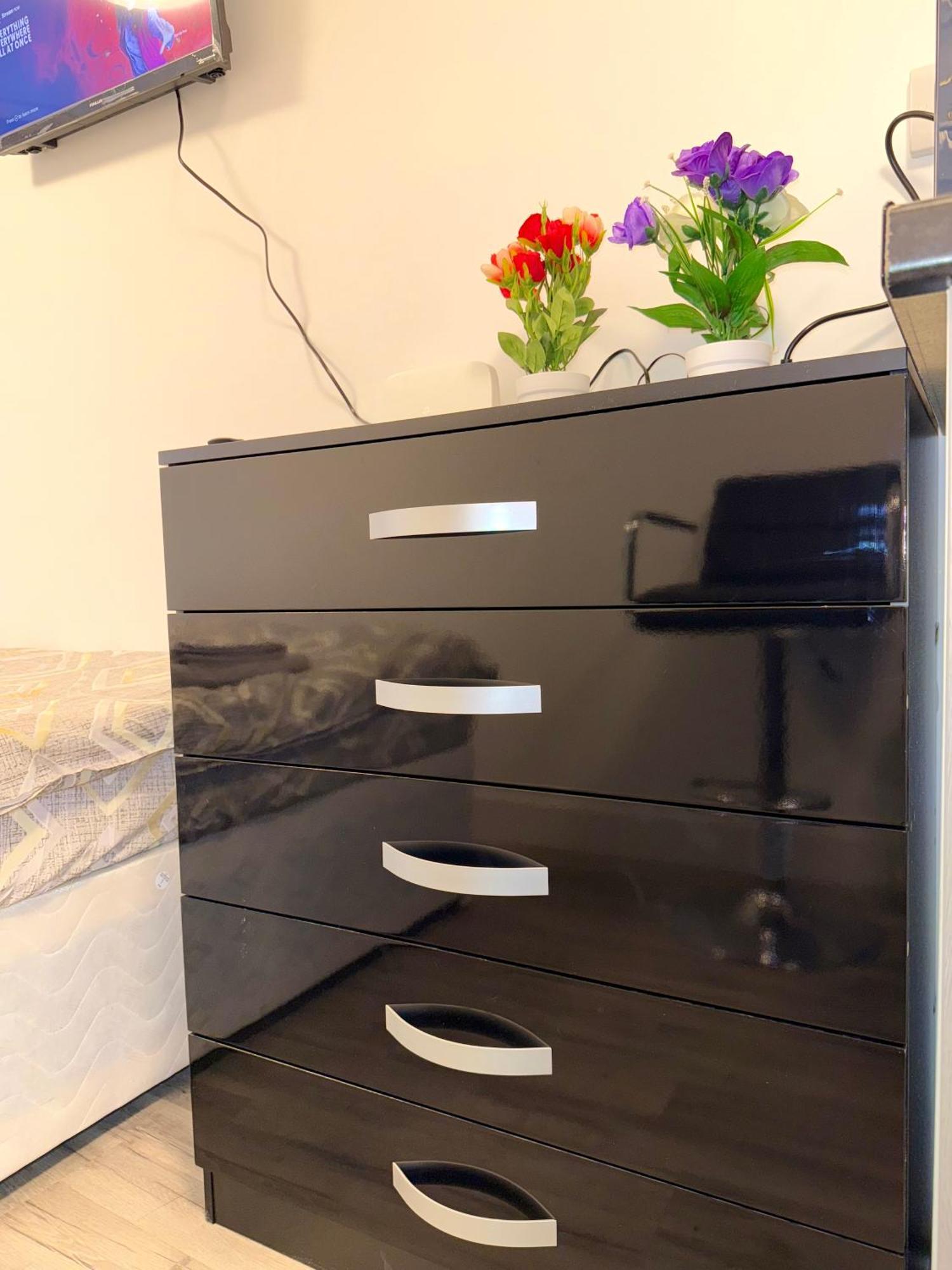 Luxury - Near Heathrow Airport - Free Parking * London